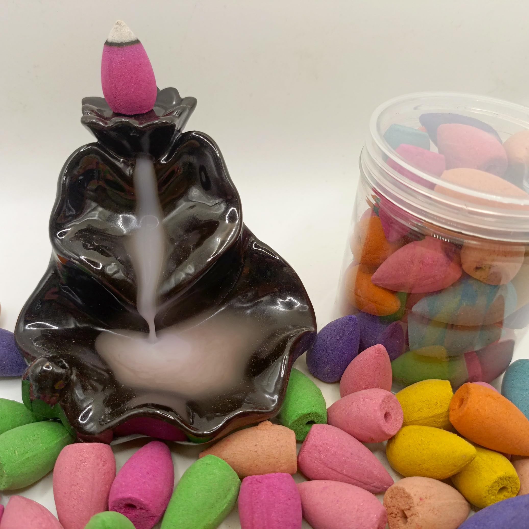 Niagara fall style Backflow Incense Holder Ceramic Censer Cones Sticks Porcelain Holder with 30 Free Mixed Aromatherapy Cones