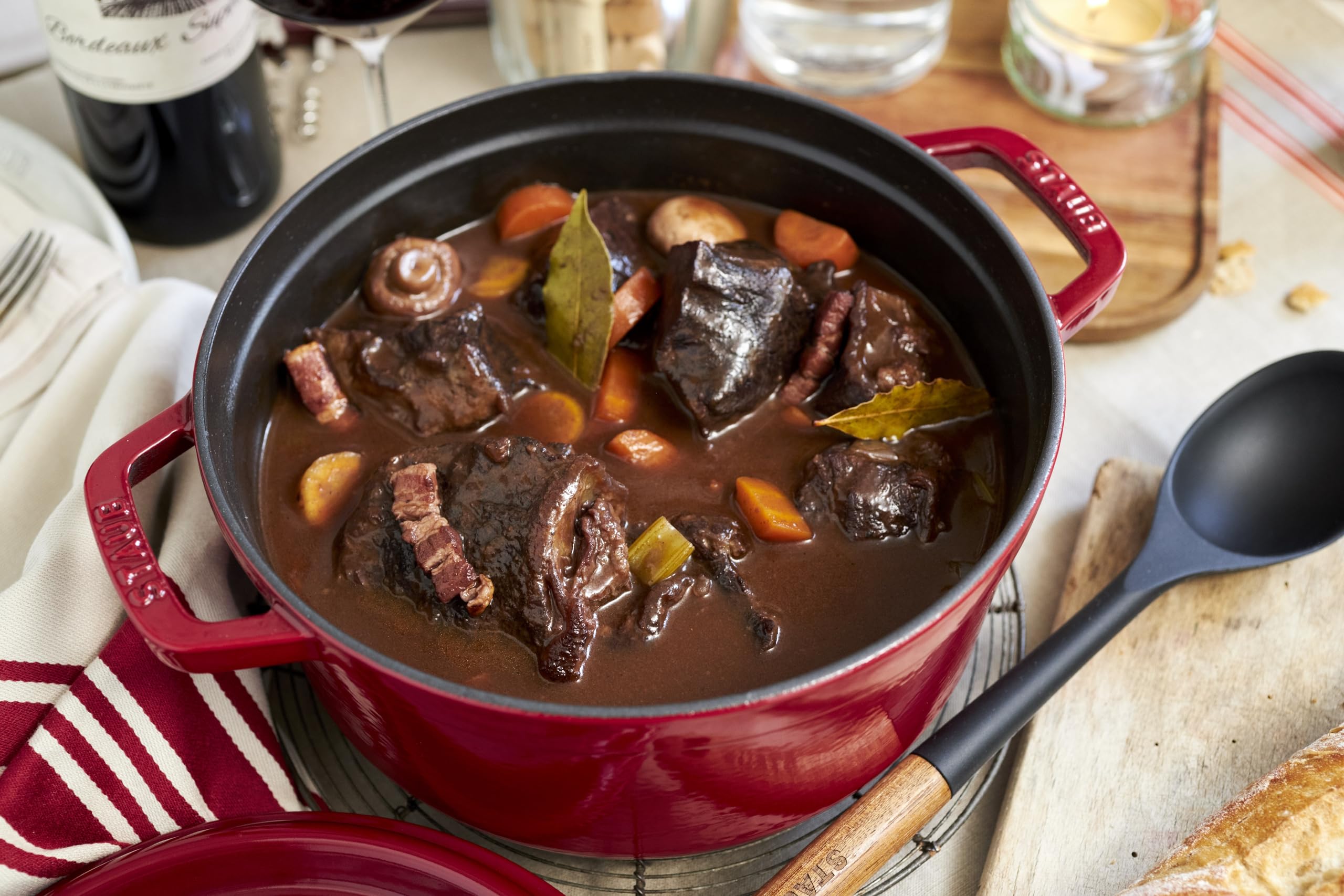 STAUB Cocotte en Fonte, Ronde, 24 cm, 3,8 L, Bordeaux