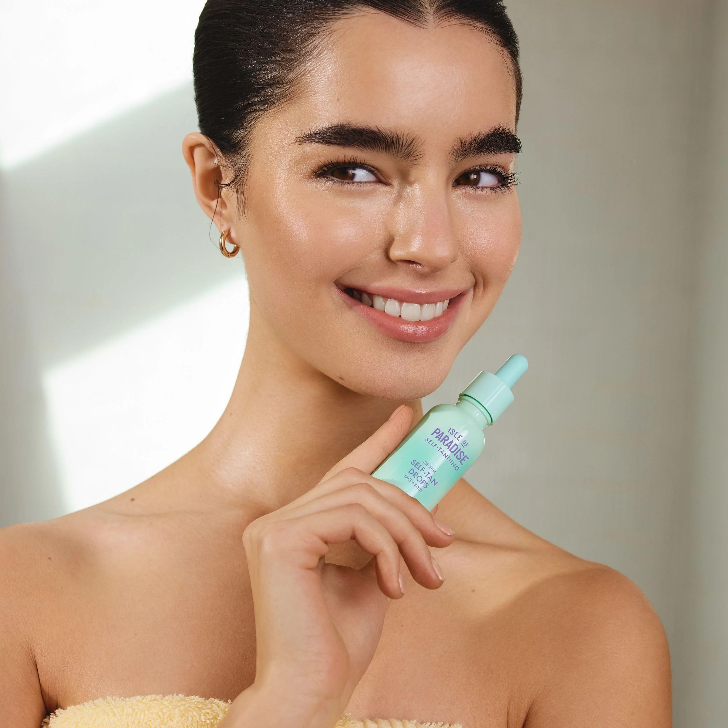 Isle of Paradise Self Tanning Face & Body Drops- Self Tanner Drops for a Natural Bronze, Long-lasting Tan, Cruelty Free, Fragrance Free & Dermatologist-Approved, 1.01 fl. oz