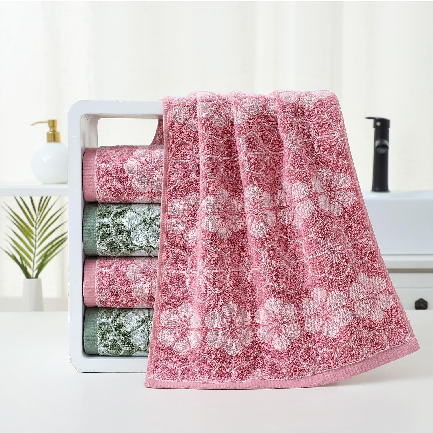 Pidada 2-Pack Floral Hand Towels - 100% Cotton Soft Bathroom Towels 13.4x29.5 Inch In Pretty Pink Pattern