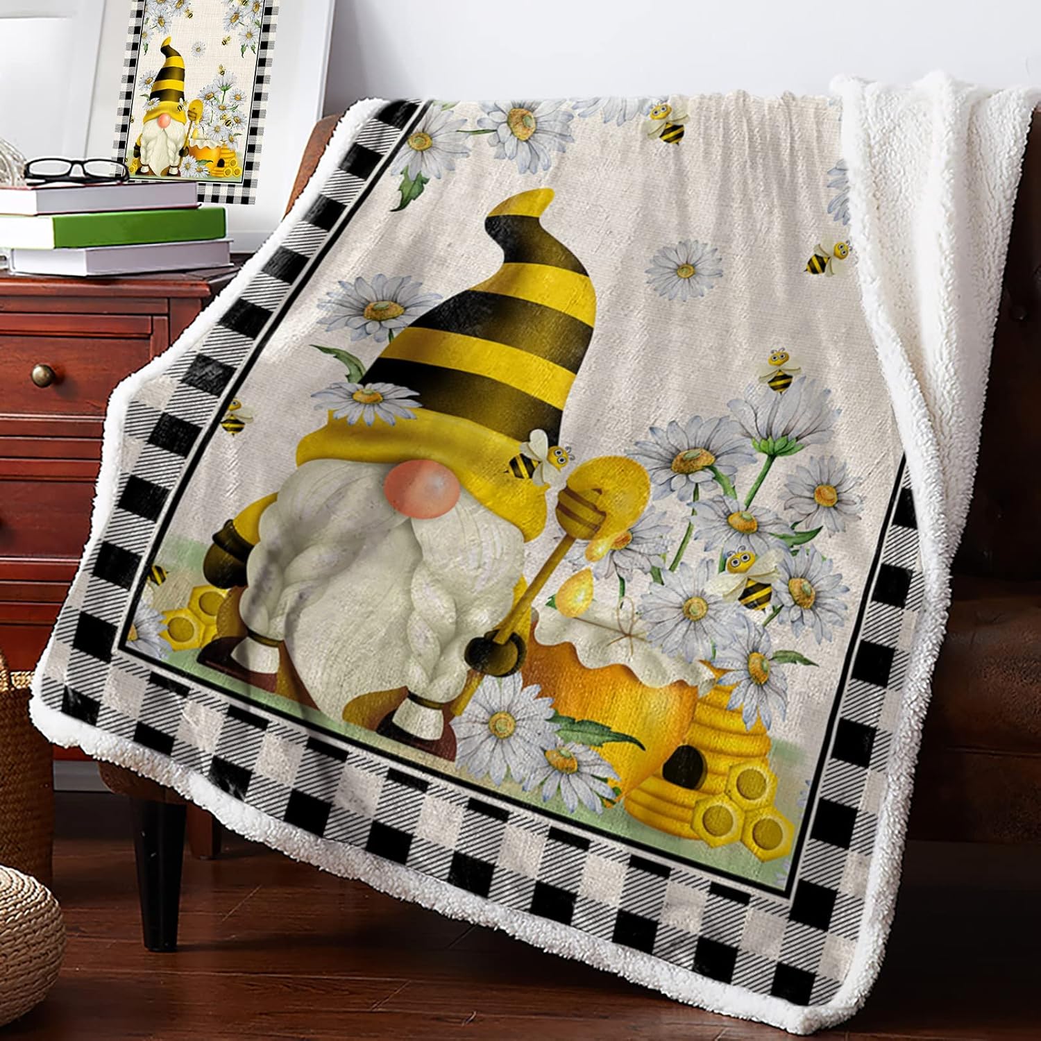 AmbeHome Luxury Sherpa Fleece Blanket, Bee Gnomes Daisy