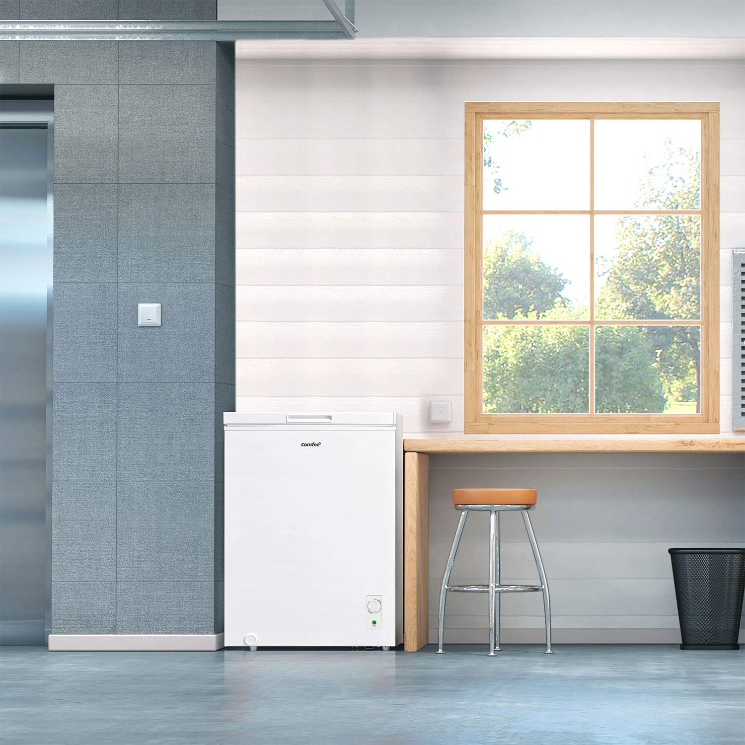 COMFEE' RCC100WH1(E) 99L Freestanding White Chest Freezer with Adjustable Thermostats, 4 Star