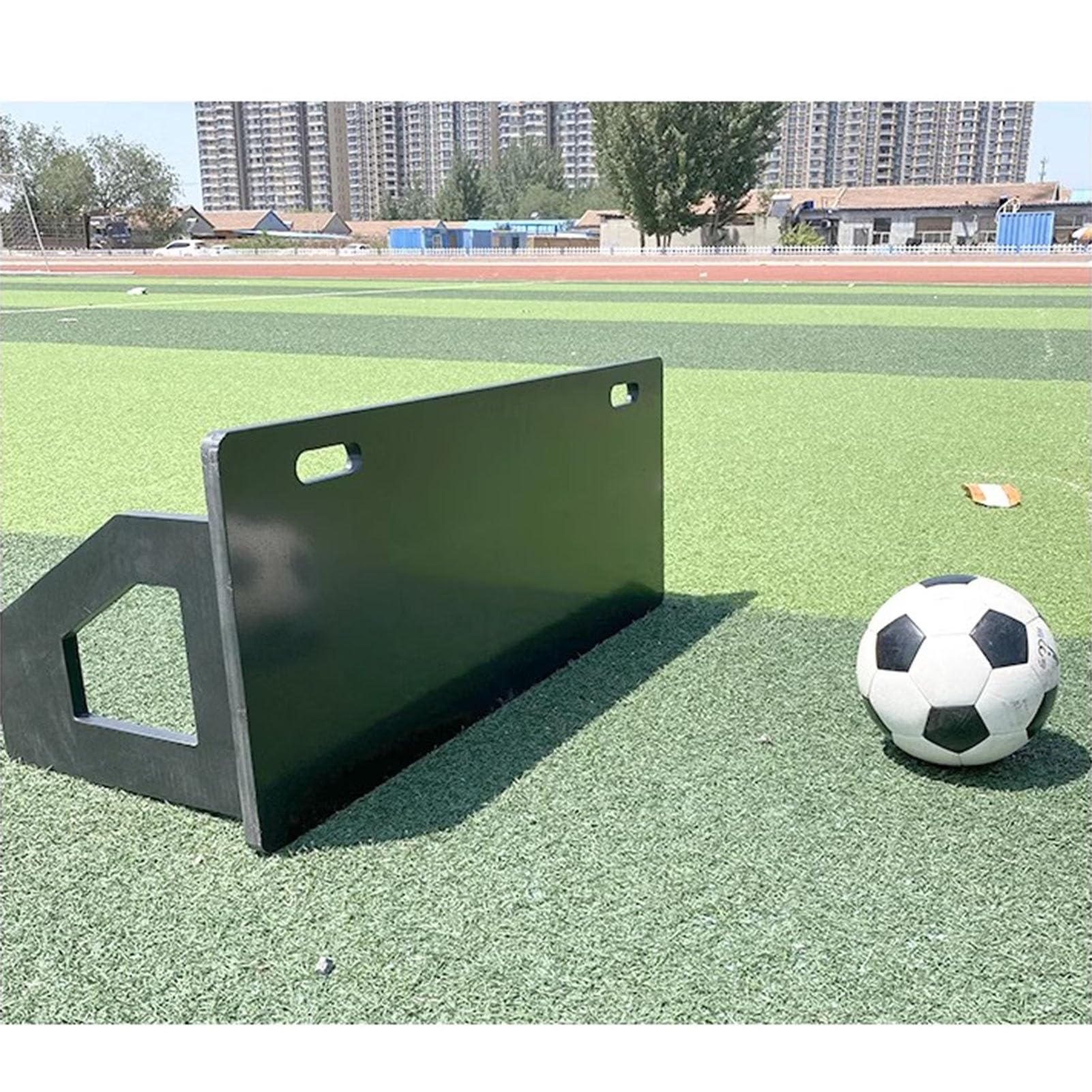 Tavola rimbalzante da calcio per allenamento di passaggio e tiro, grande parete di allenamento per calcio nera/tavola rimbalzante da calcio a doppio angolo, resistente agli urti, per uso in palestra
