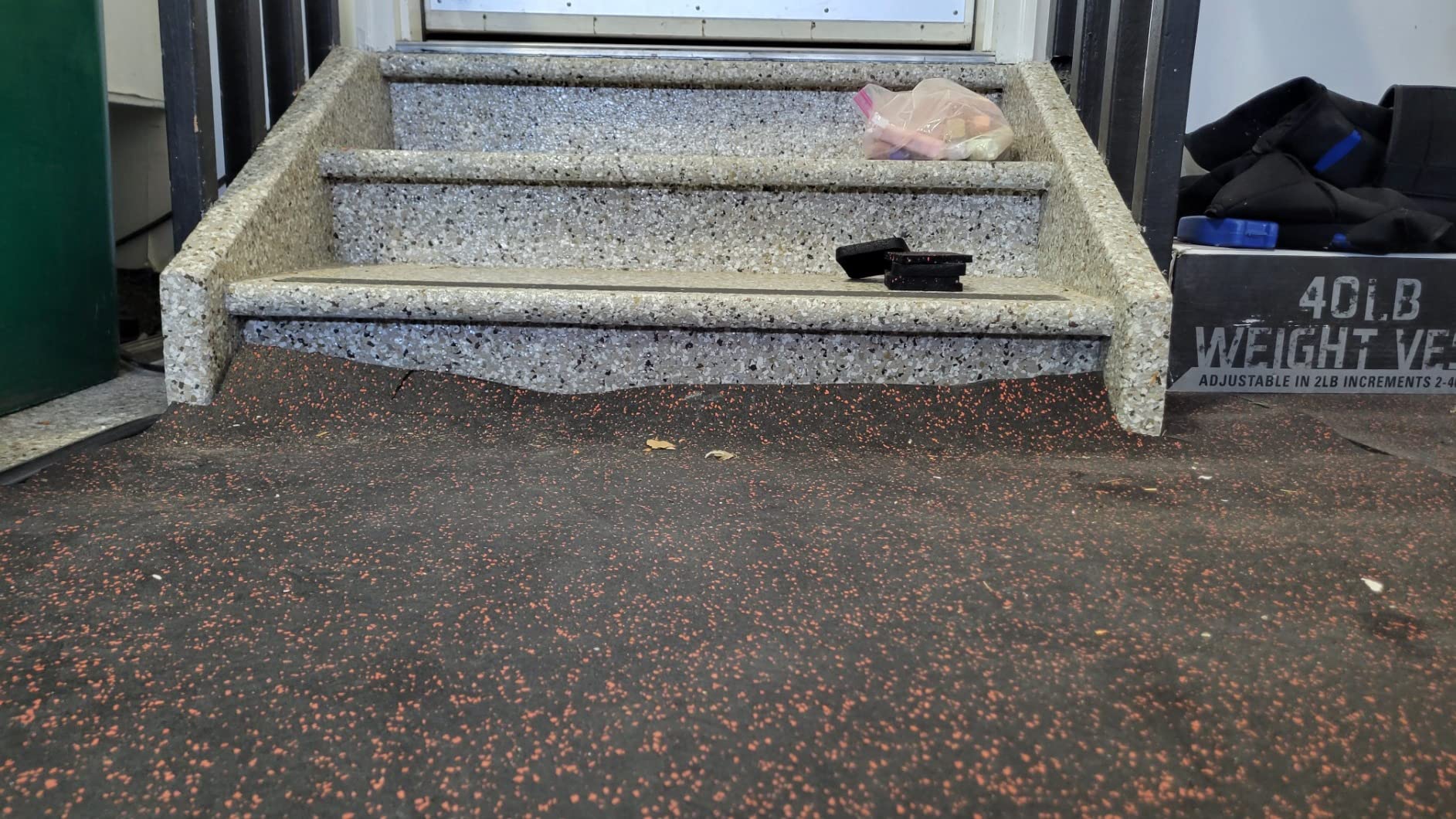 31/mo Finance Genaflex Rubber Gym Floor Mat 8mm Thick 4' X 20