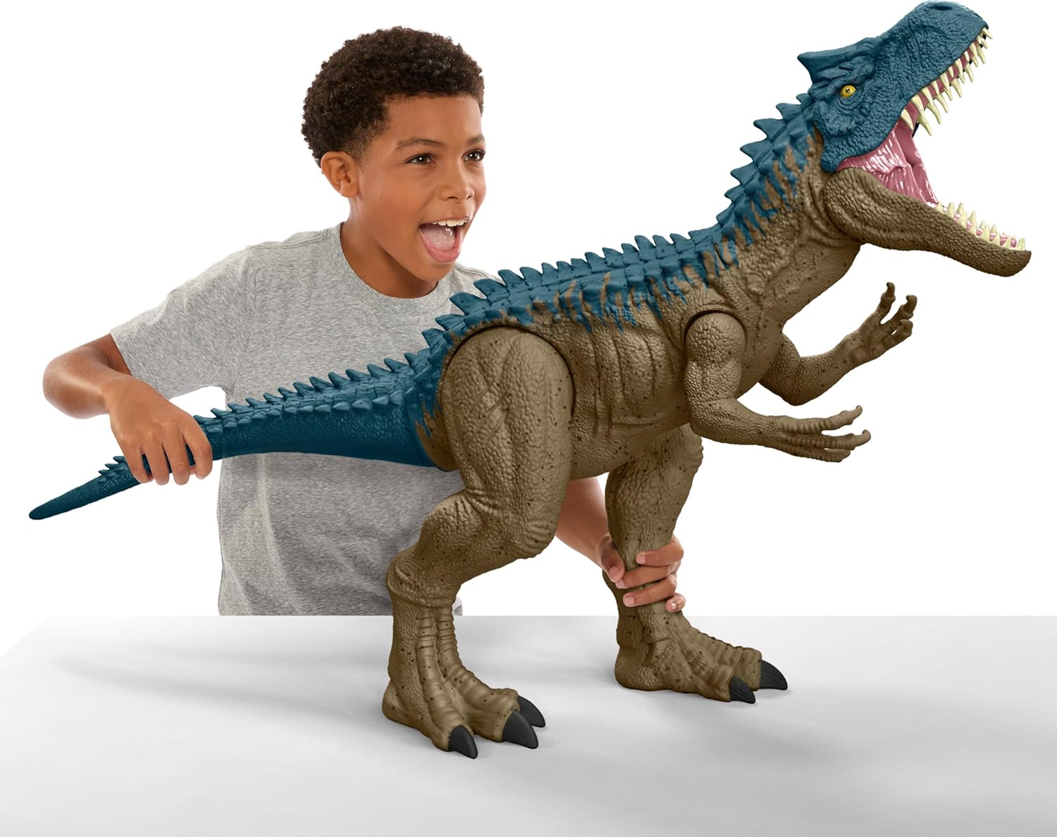 Mattel Jurassic World Super Colossal Allosaurus Action Figure, Extra Large Dinosaur Can Swallow 20 Mini Figures, 38-inch Long XL Action Play Toy
