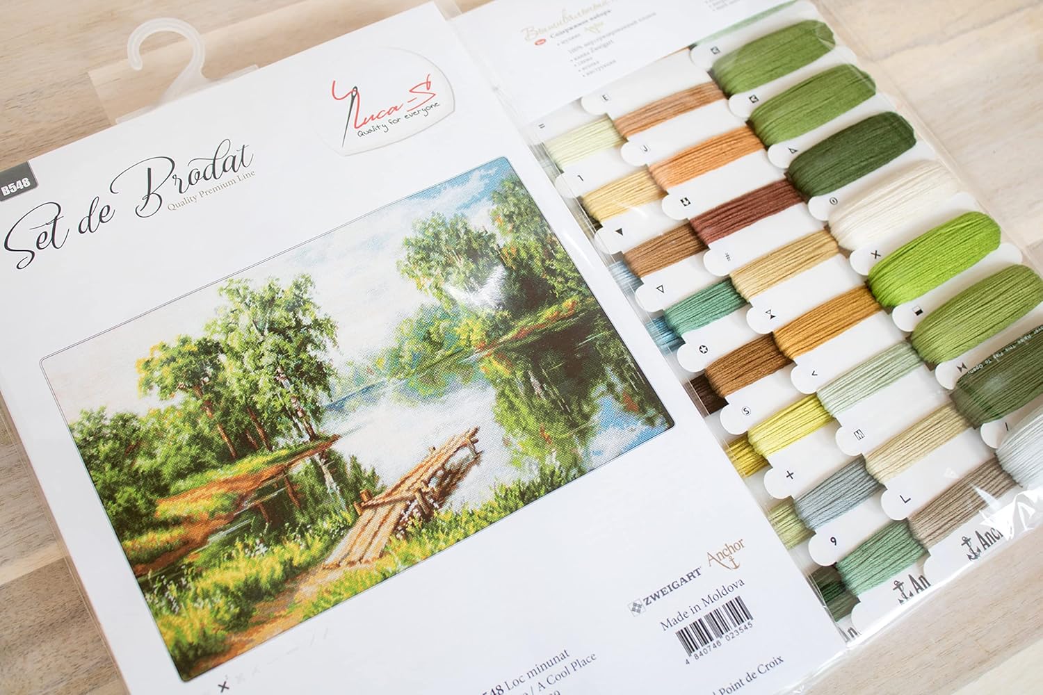 Luca-S Counted Cross Stitch kit A Cool Place 48x32.5cm