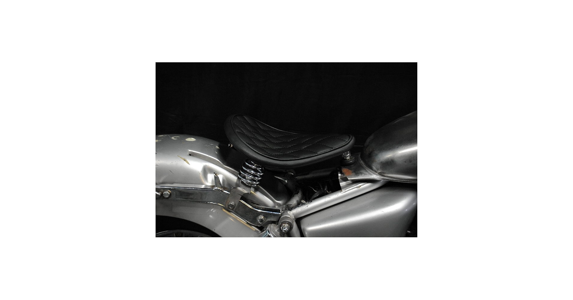 【美品】ソロシート Amazon | 部品屋K&W MAGNA50 (マグナ50) 純正フェンダー用