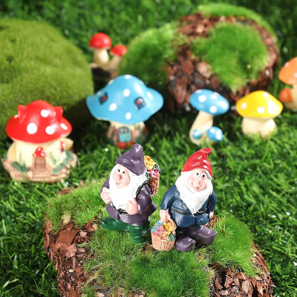 micro mini figurines
