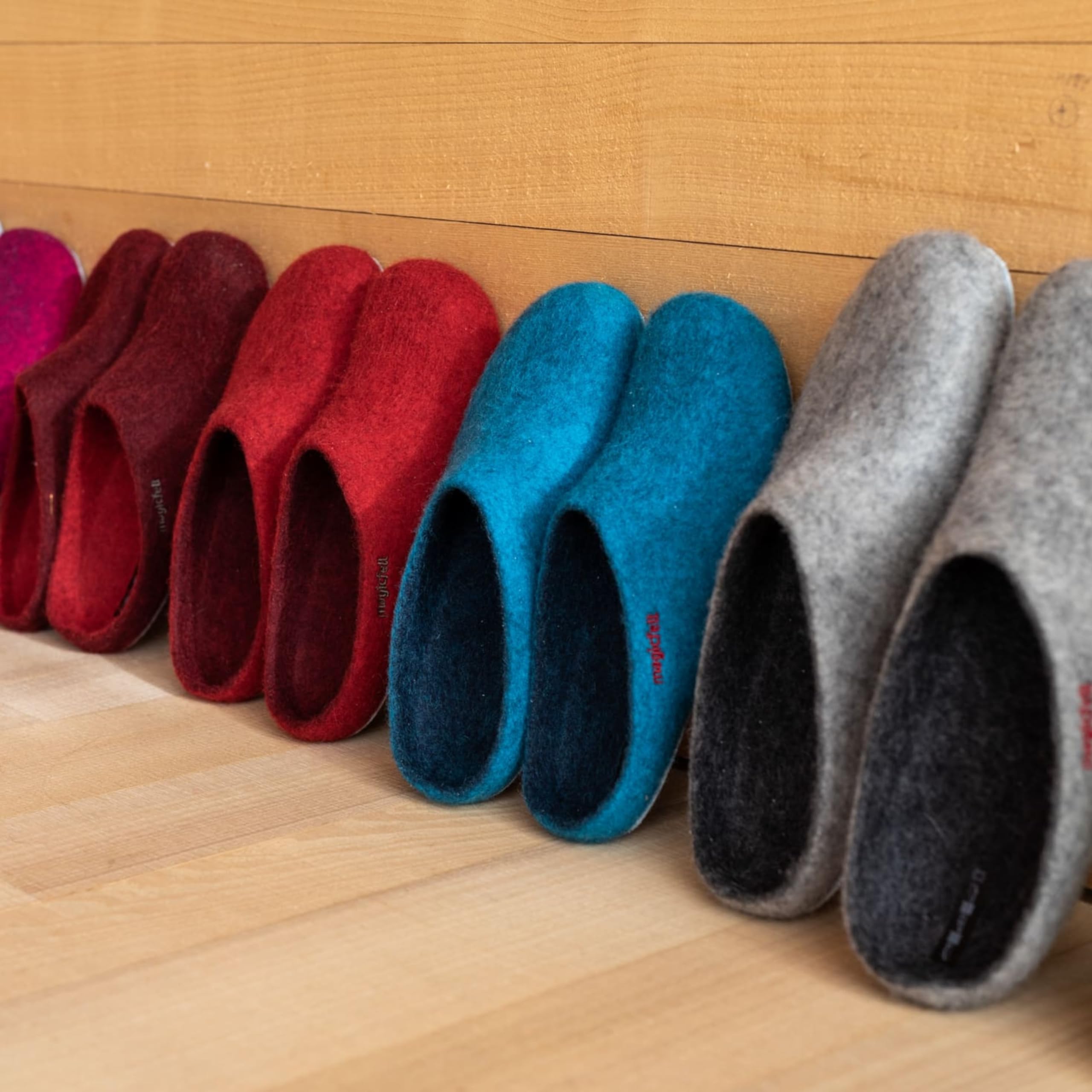 Magicfelt Filz-Hausschuh AP 701 aus 100% Merino-Wolle | Pantoffeln für Damen & Herren mit hochwertiger Ledersohle - Made in Tirol