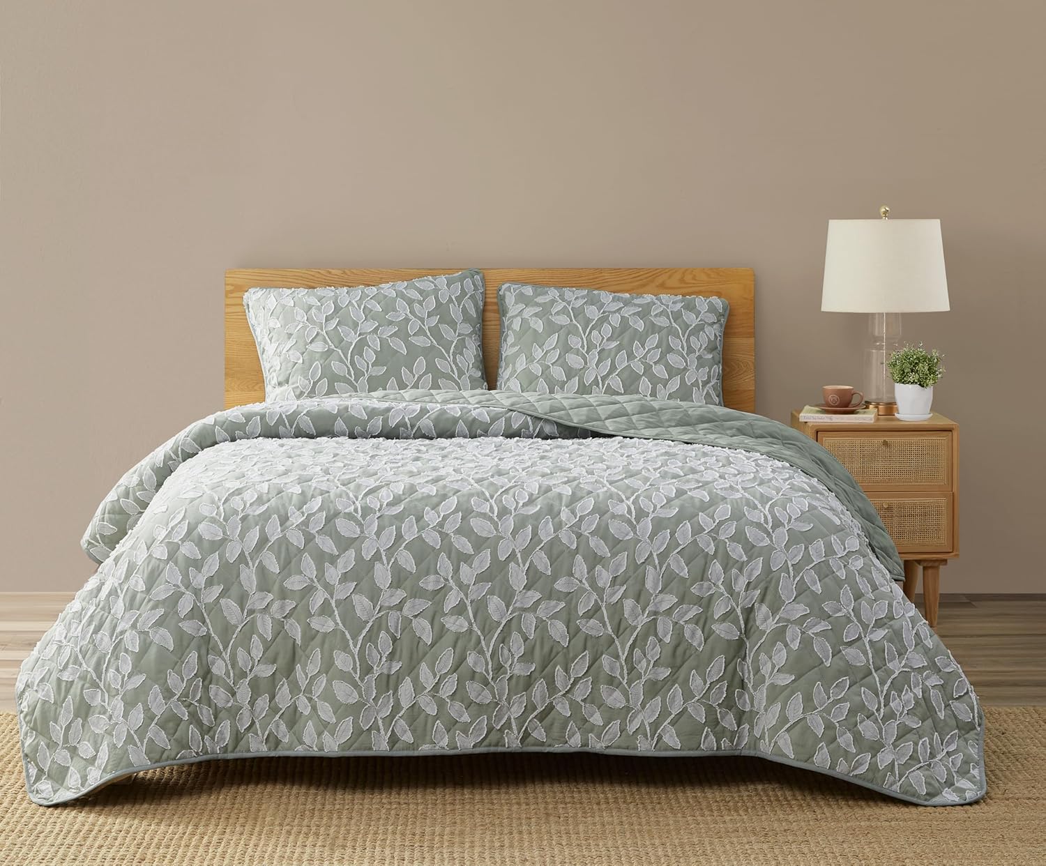Amazon.com: Home Resort Arbor Sage Green 3-Piece Leaf Clipped Texture ...