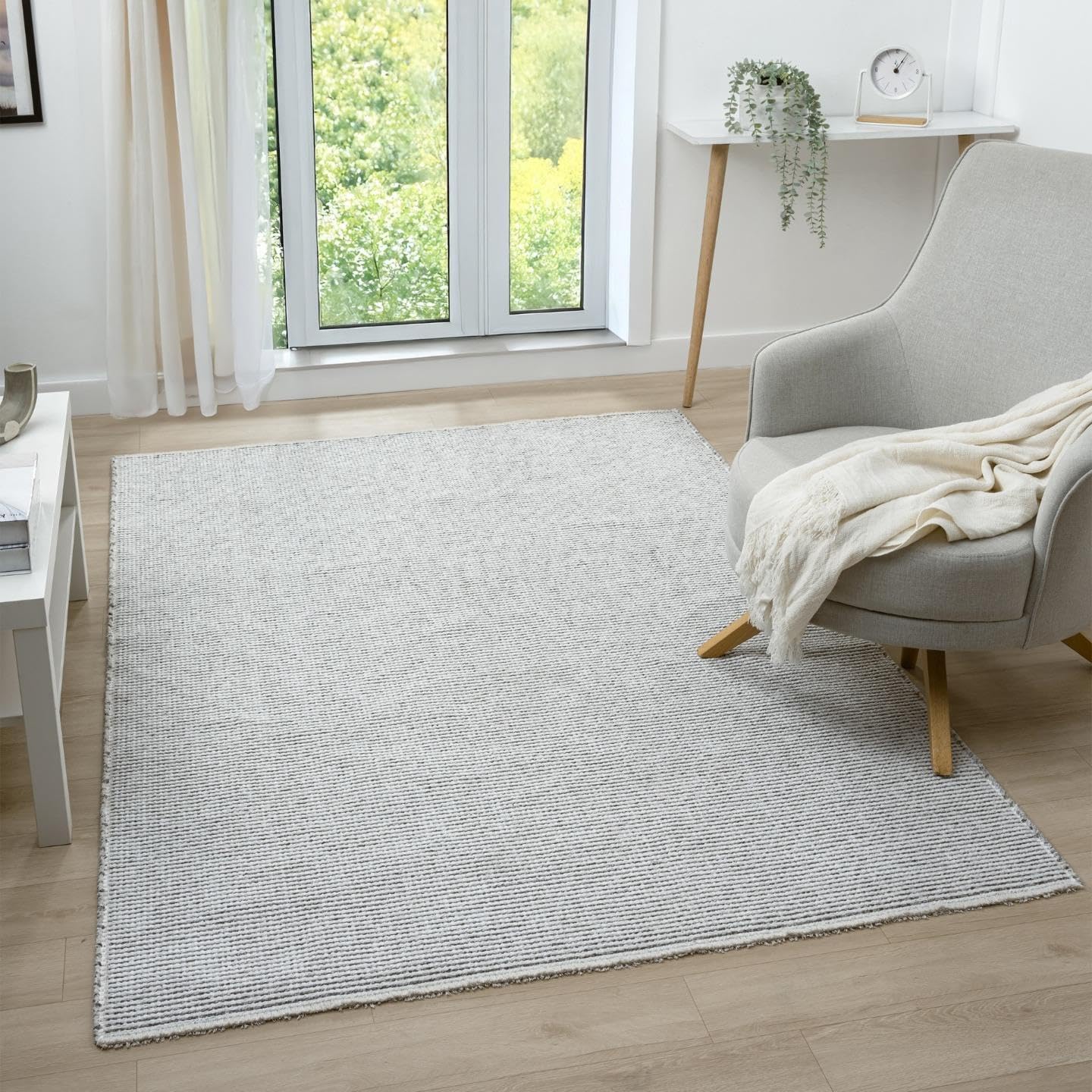 LUXE WEAVERS Machine Woven Two-Tone Gray White 9x12 Area Rug, Indoor Stain-Resistant Fringed Carpet