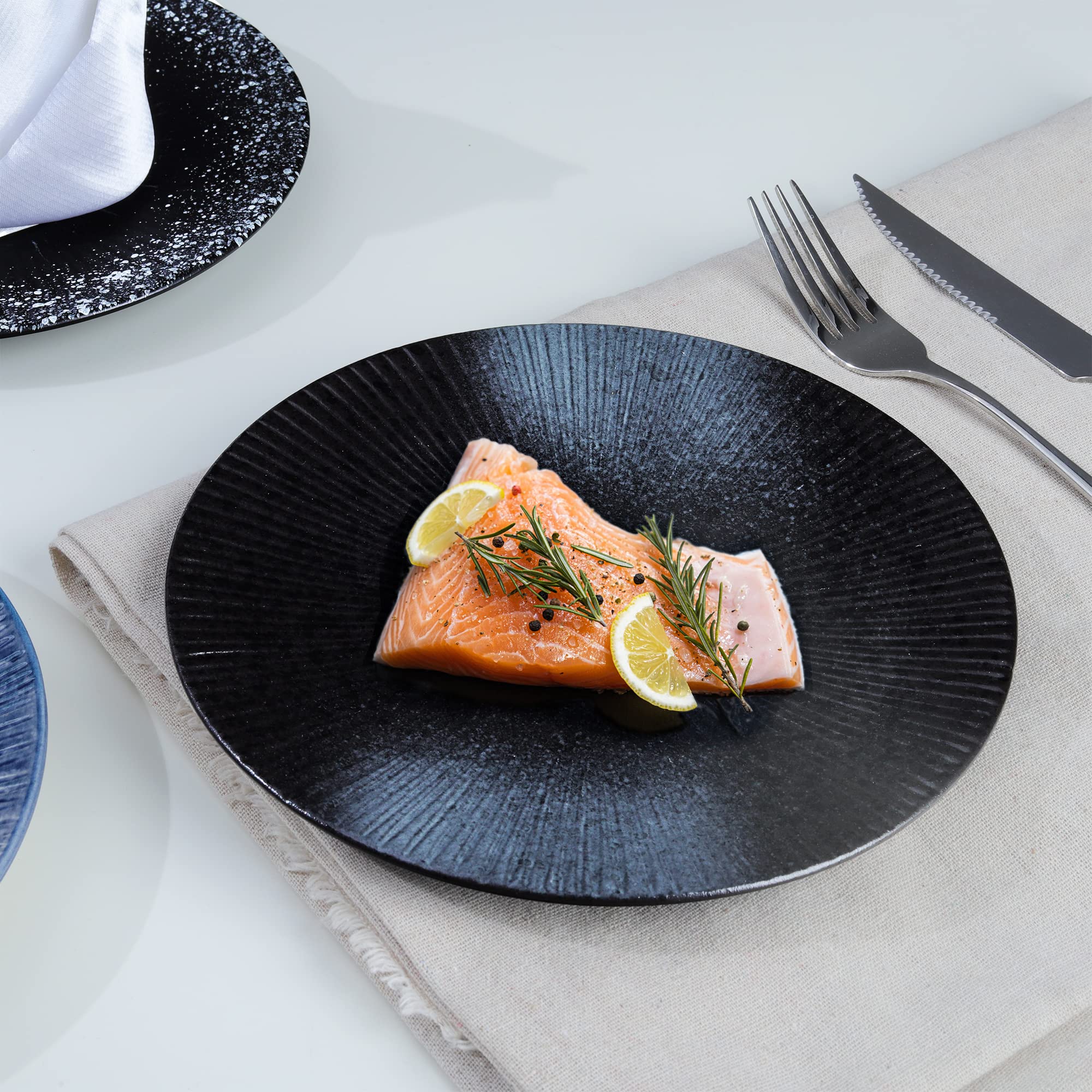 fanquare Juego de 4 Platos de Postre de 20 cm, Platos Japoneses para Ensaladas de Fruta, Helados, Platos de Porcelana Negra, Platos Aptos para Microondas