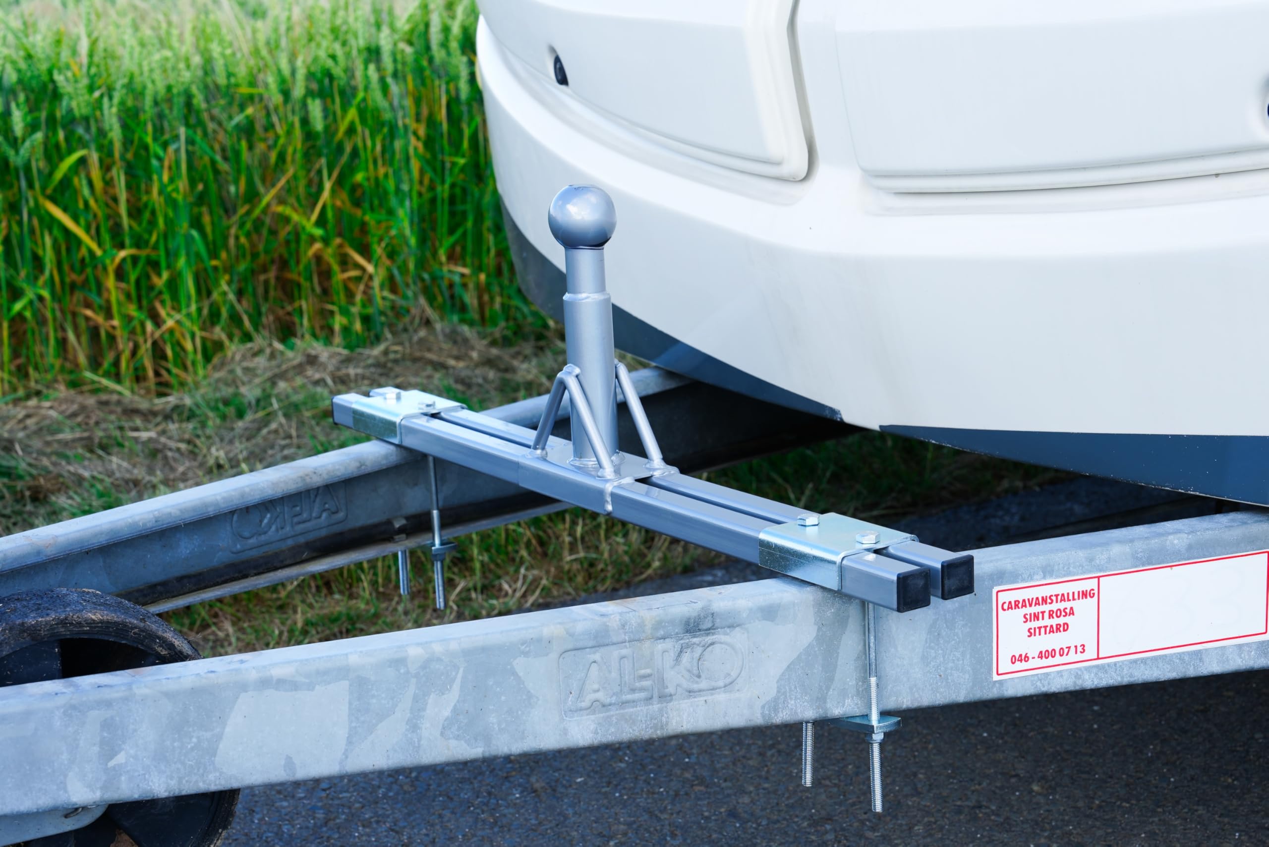 Deichselträger Fahrradträger Adapter Wohnwagen | Kupplungsträger Deichselaufnahme | inkl. Befestigungsmaterial | max. 50 kg | für 2 Fahrräder | U-Bügel & Klemmplatten | Caravan Zubehör
