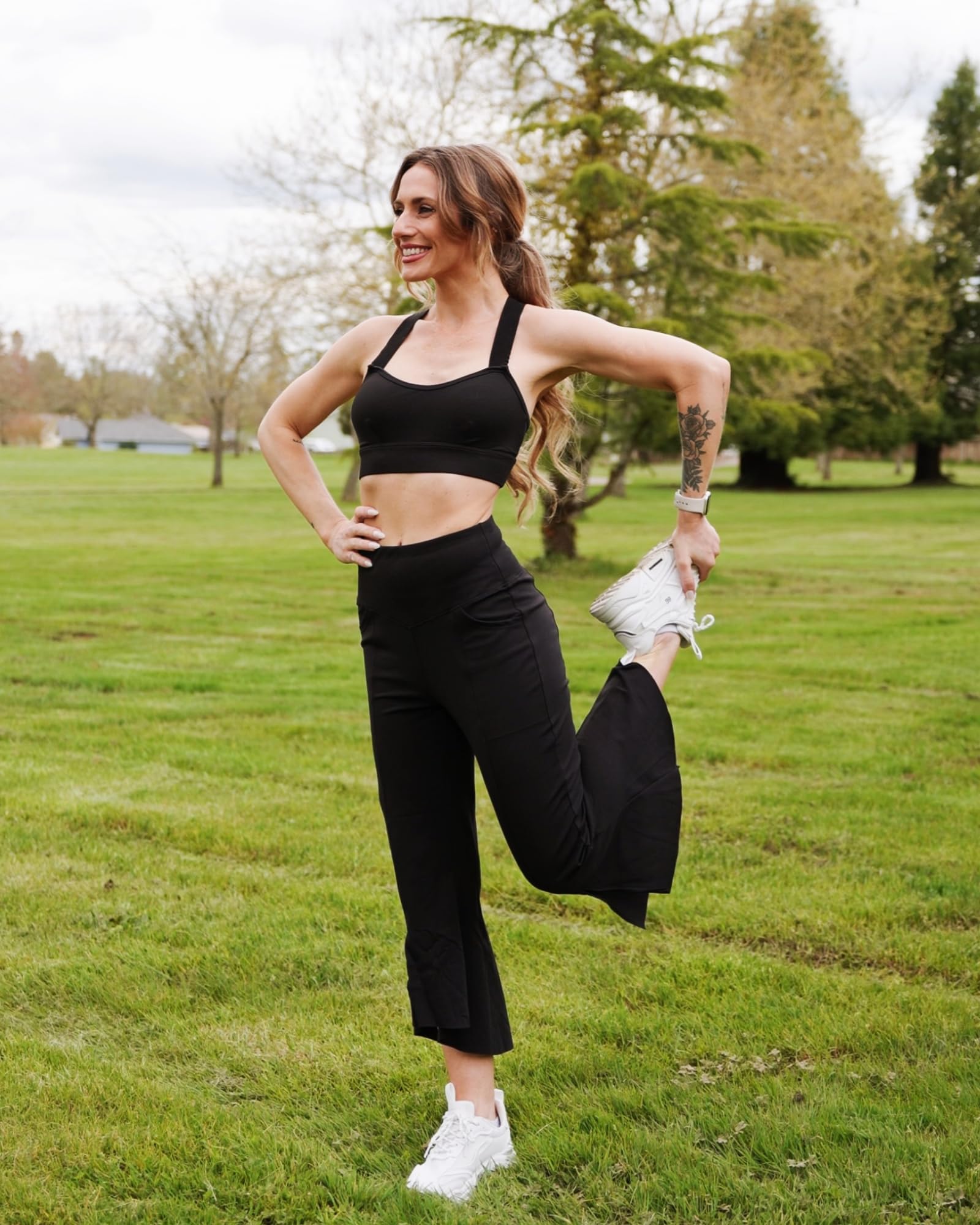 G4Free Pantalon capri pour femme, pantalon de yoga extensible avec poches, bas clochette à volants, legging de travail athlétique