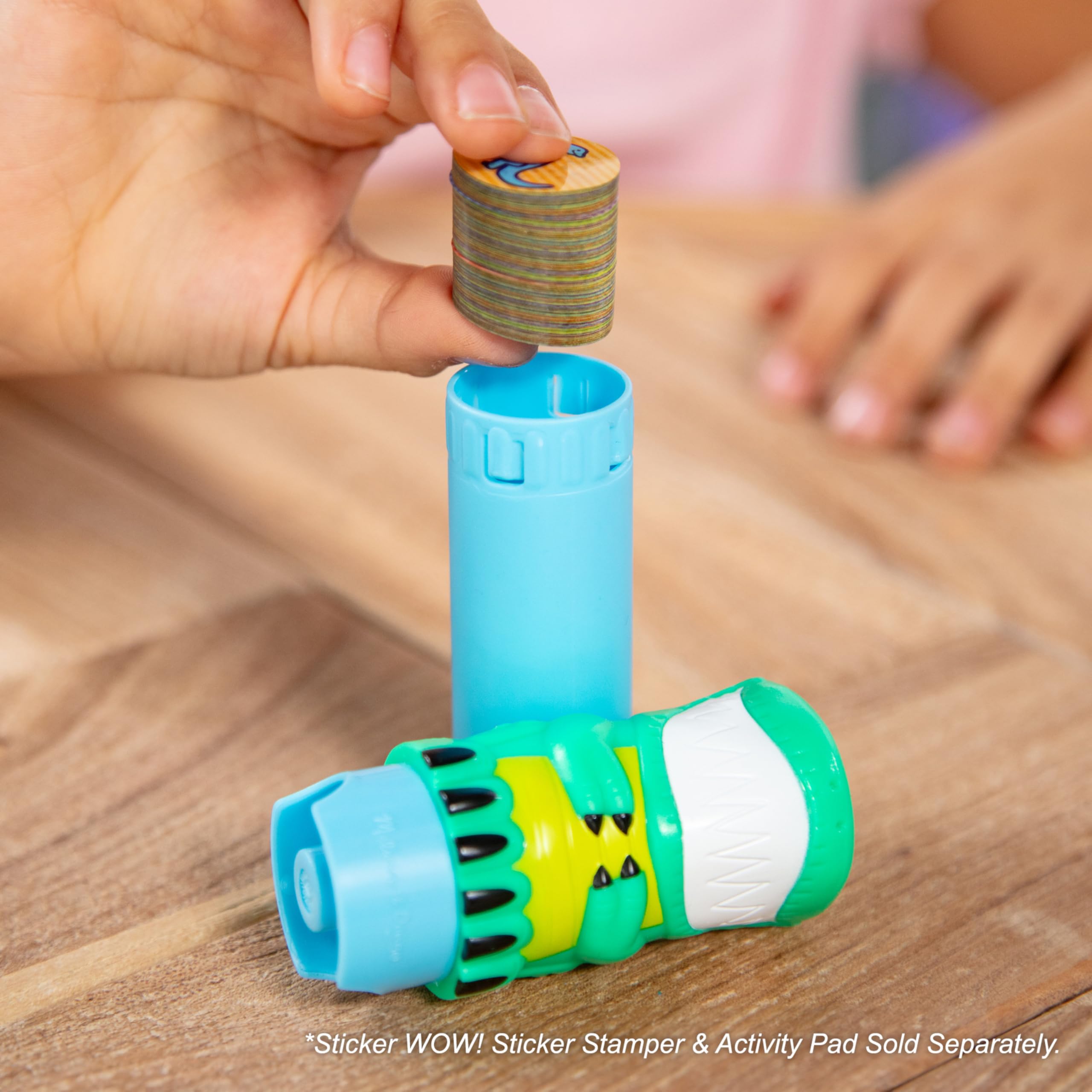 Melissa & Doug Naklejka WOW 300 uzupełniających naklejek do stempli sztuki i rzemiosła Fidget Toy Collectibles–Dinozaur prehistoryczny motyw, różne (tylko naklejki) – usuwalne naklejki, zabawki
