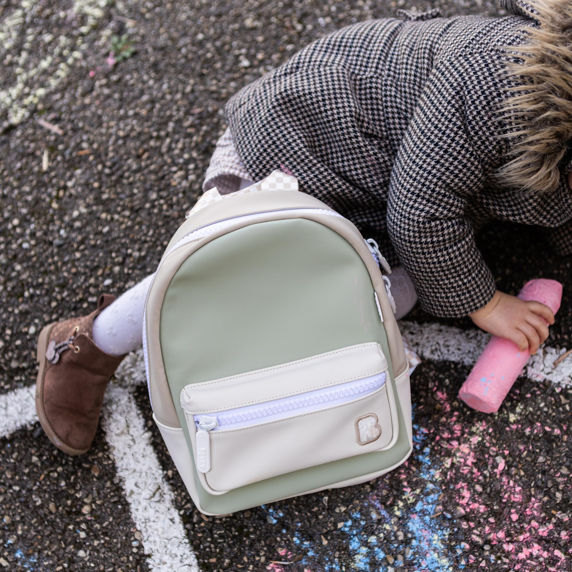 BEABA, Sac à Dos Enfant Maternelle, Cartable, 2 Poches, Etiquette Prénom, Effet Gomme, Large Zip, Anses Ajustables, Dos Rembourré, Waterproof, Moderne, Robuste, Facile à nettoyer, Faro, Vert de gris