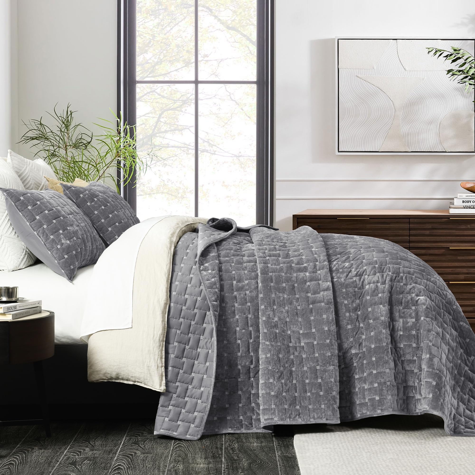Grassix Velvet Quilt Set King Size, Luxury Geometric Design, Dark Grey — image 1