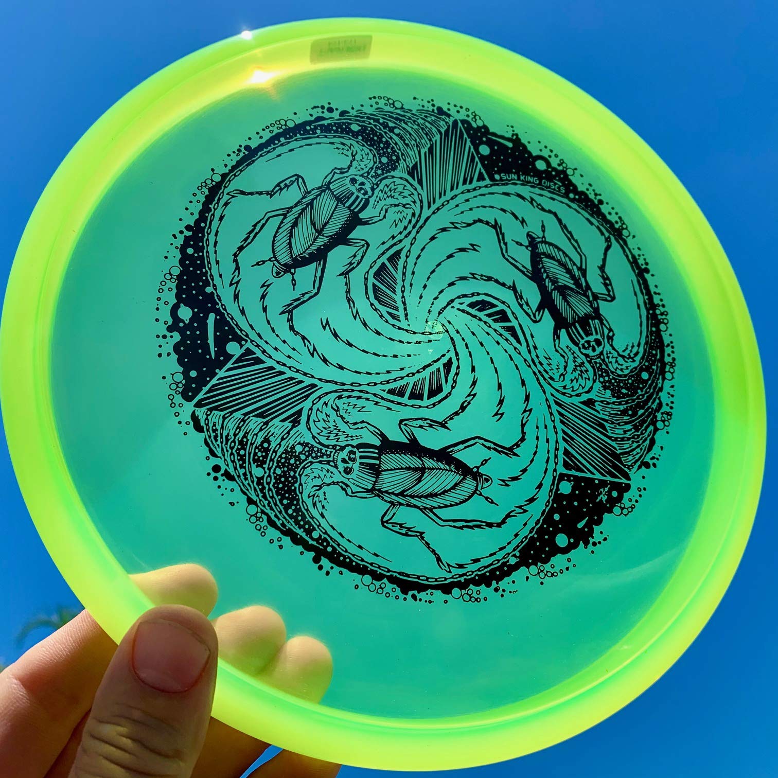 Discraft Cryztal FLX Roach 170-174g - Skeet Art [Colors Will Vary] + Sun King Sticker