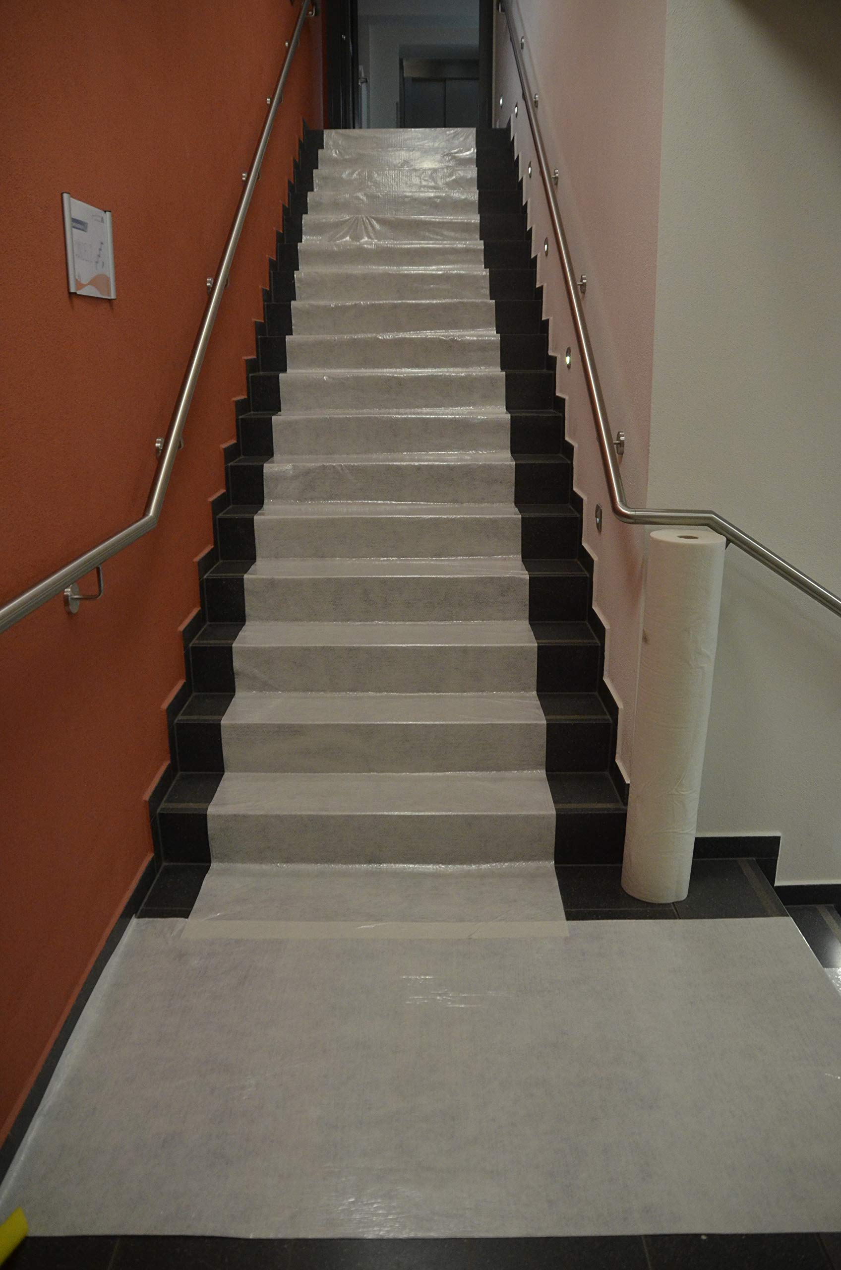 Scorprotect® Abdeckvlies 1,00 m x 25 m weiß 180g/m² selbsthaftend Bodenschutz Vlies Treppe
