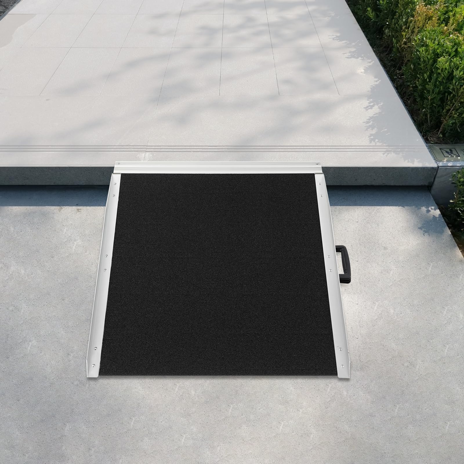 Rampa para silla de ruedas, 272 kg, capacidad de carga, rampa plegable, 91,5 x 73 x 5 cm, pasadores de bloqueo, agujeros preperforados, aleación de aluminio, 2 asas, superficie antideslizante para