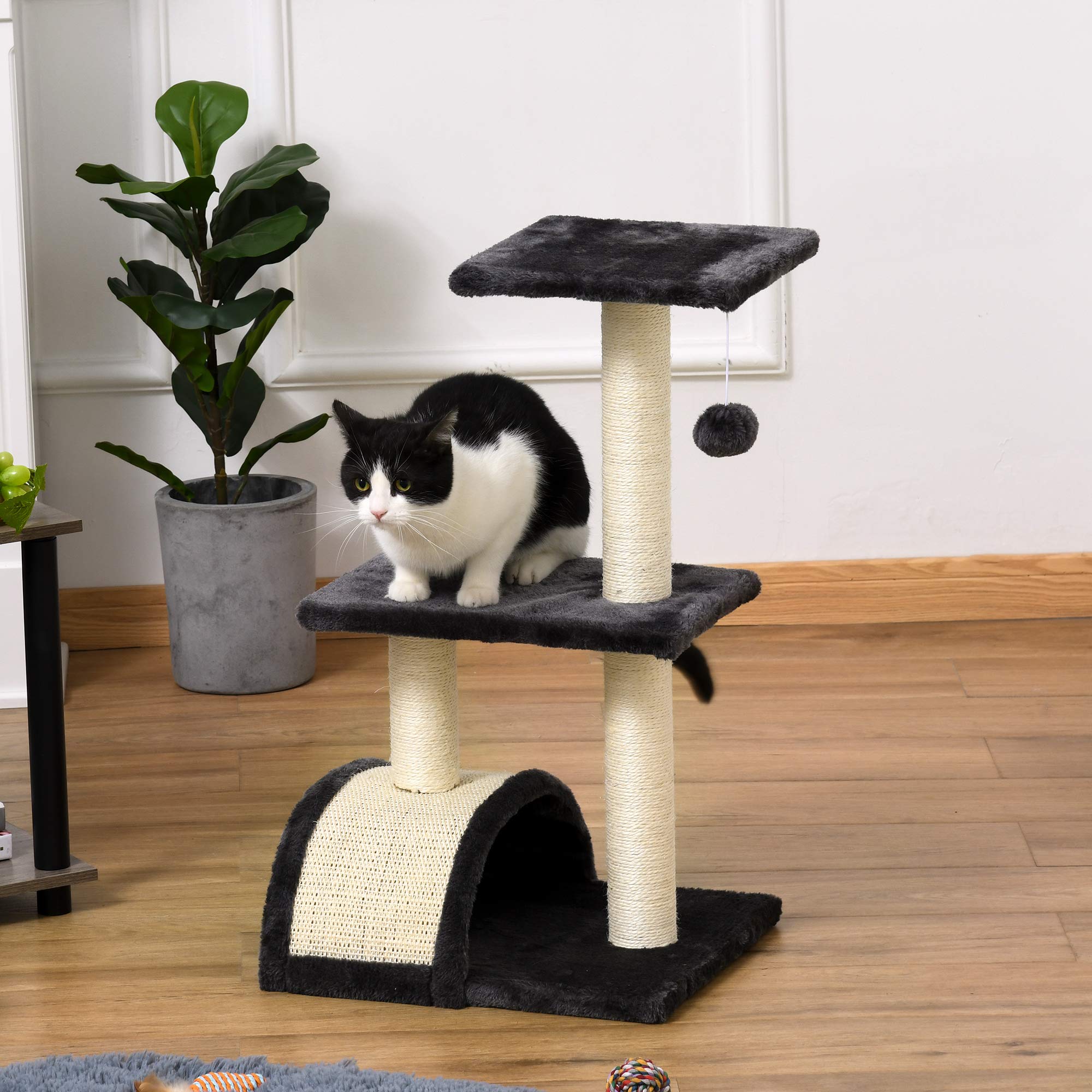 PawHut Albero Tiragraffi per Gatti a 3 Livelli 72 cm con Tappetino Tiragraffi ad Arco, Albero per Gatti Multilivello, Trespolo per Gatti con Pallina in Legno, Peluche e Sisal, Grigio