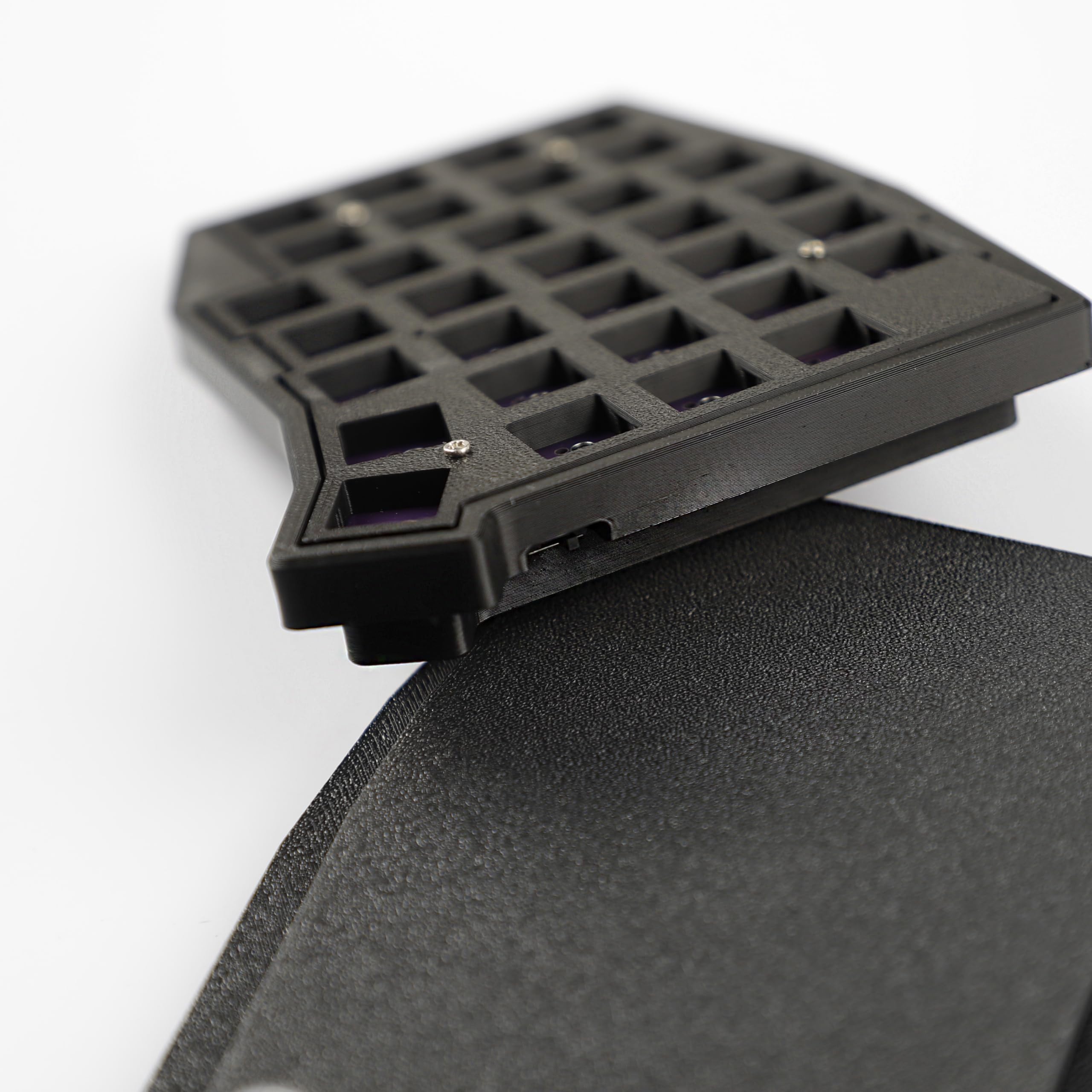 YMDK Sofle Tastiera Wireless Split 2.4Ghz 64 Tasti Ergonomica Hotswap 60% Layout 3D PLA Vial All Key Programmabile Mini Kit Tastiera da Gioco Indipendente