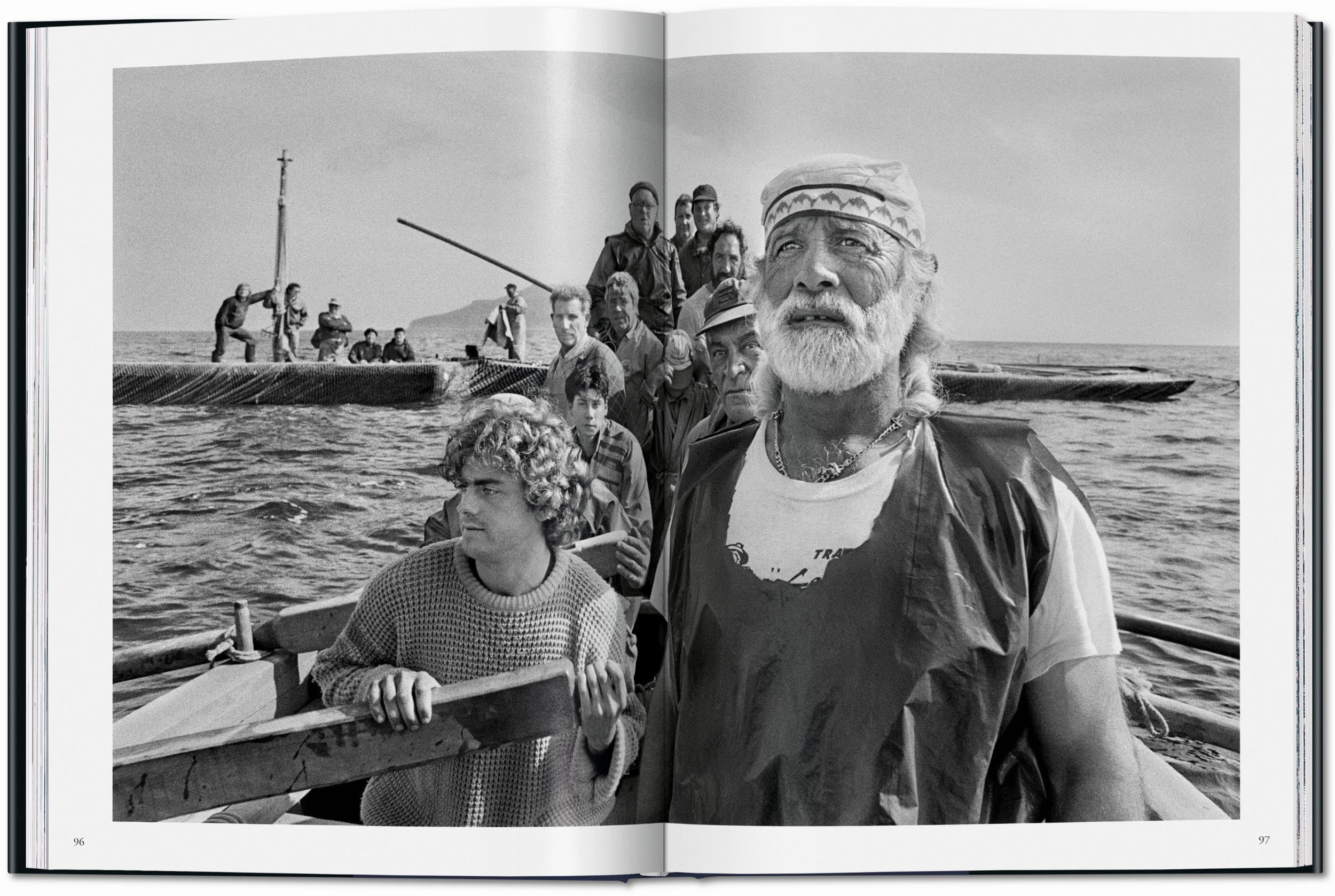 Sebastião Salgado. Workers. An Archaeology of the Industrial Age (Photography Book)