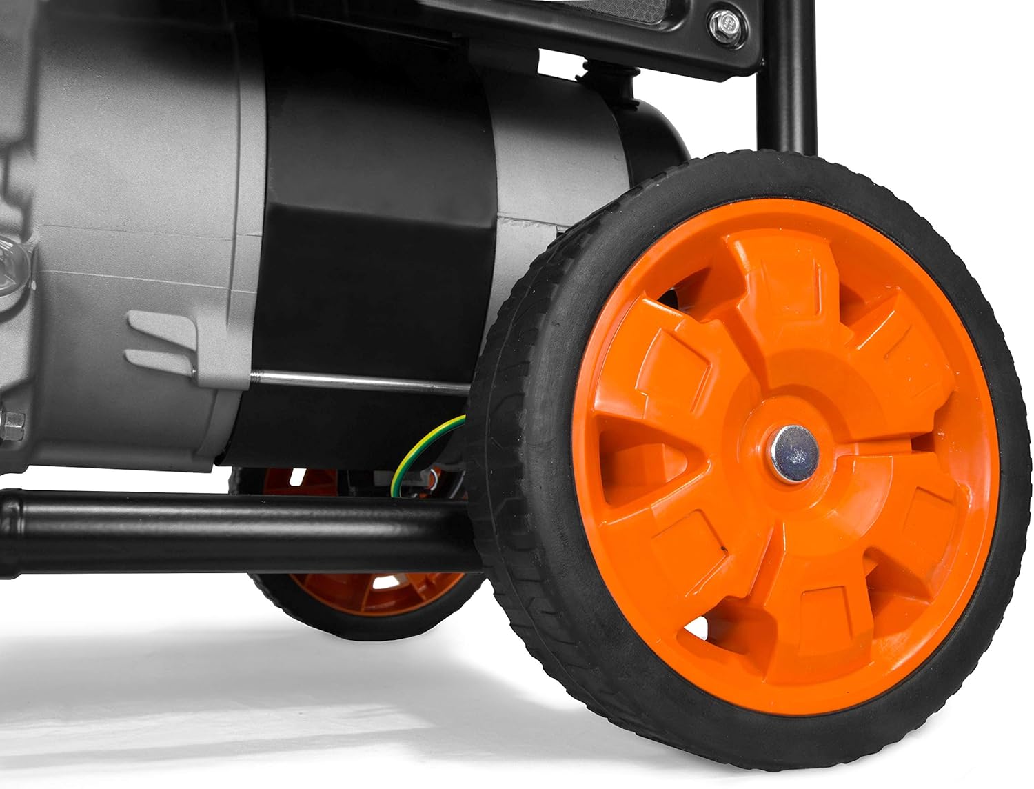 Close-up of the generator wheel