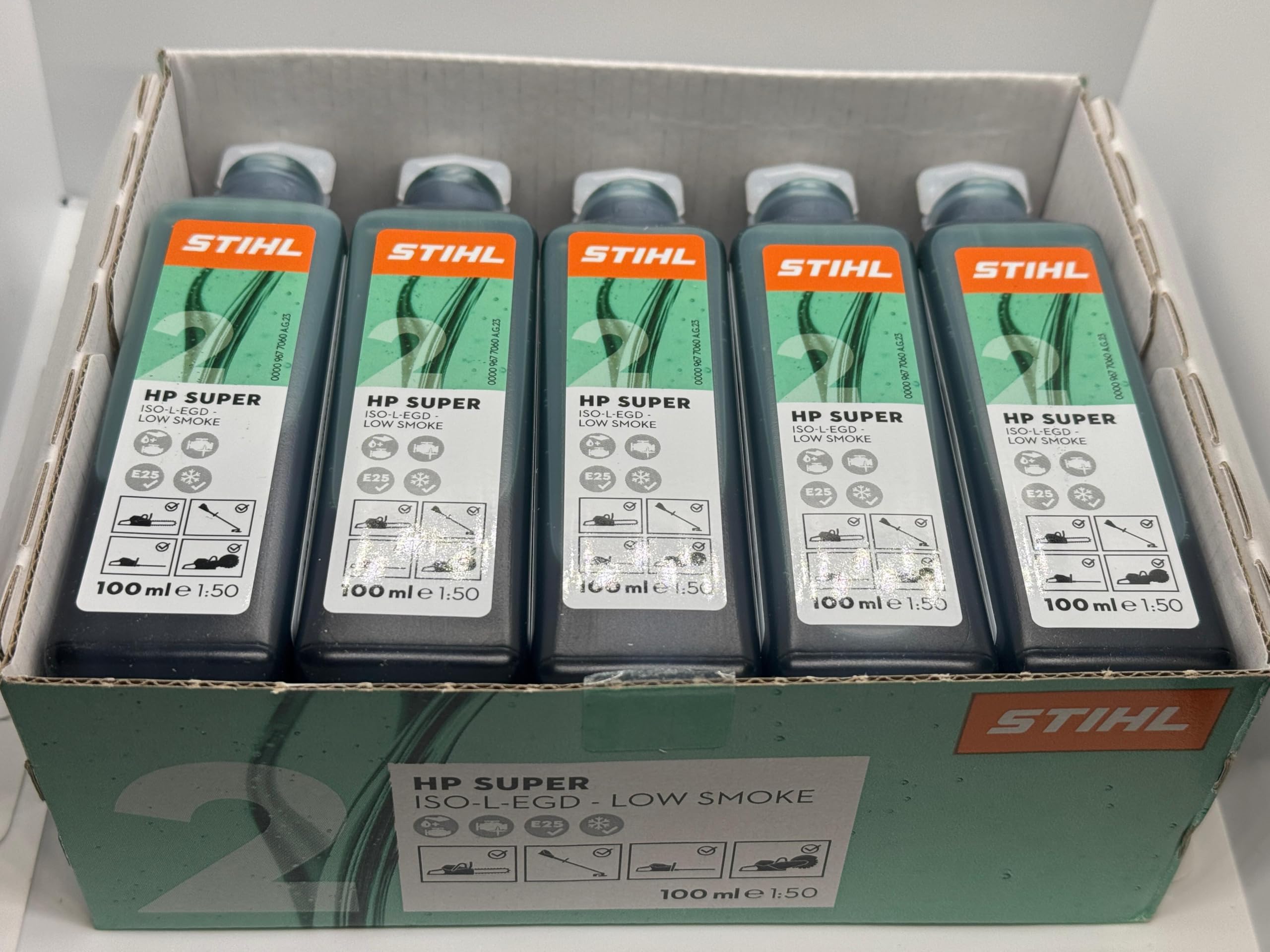 Stihll One Shot Semi Synthetic HP Super Engine Oil 2-Stroke Oil (Green), 10 Pack -07813198068