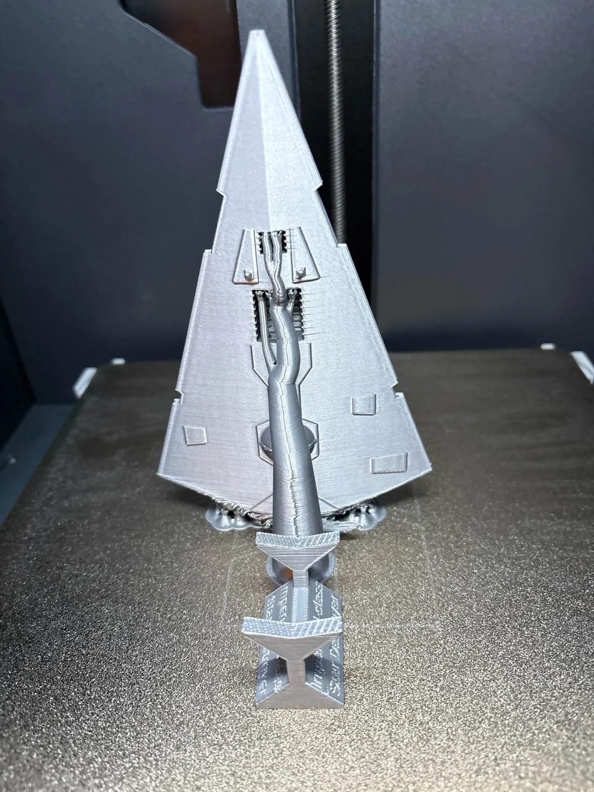 3D CUBES Imperial Star Destroyer Model, Die-Cast Plastic Replica, Grey 1