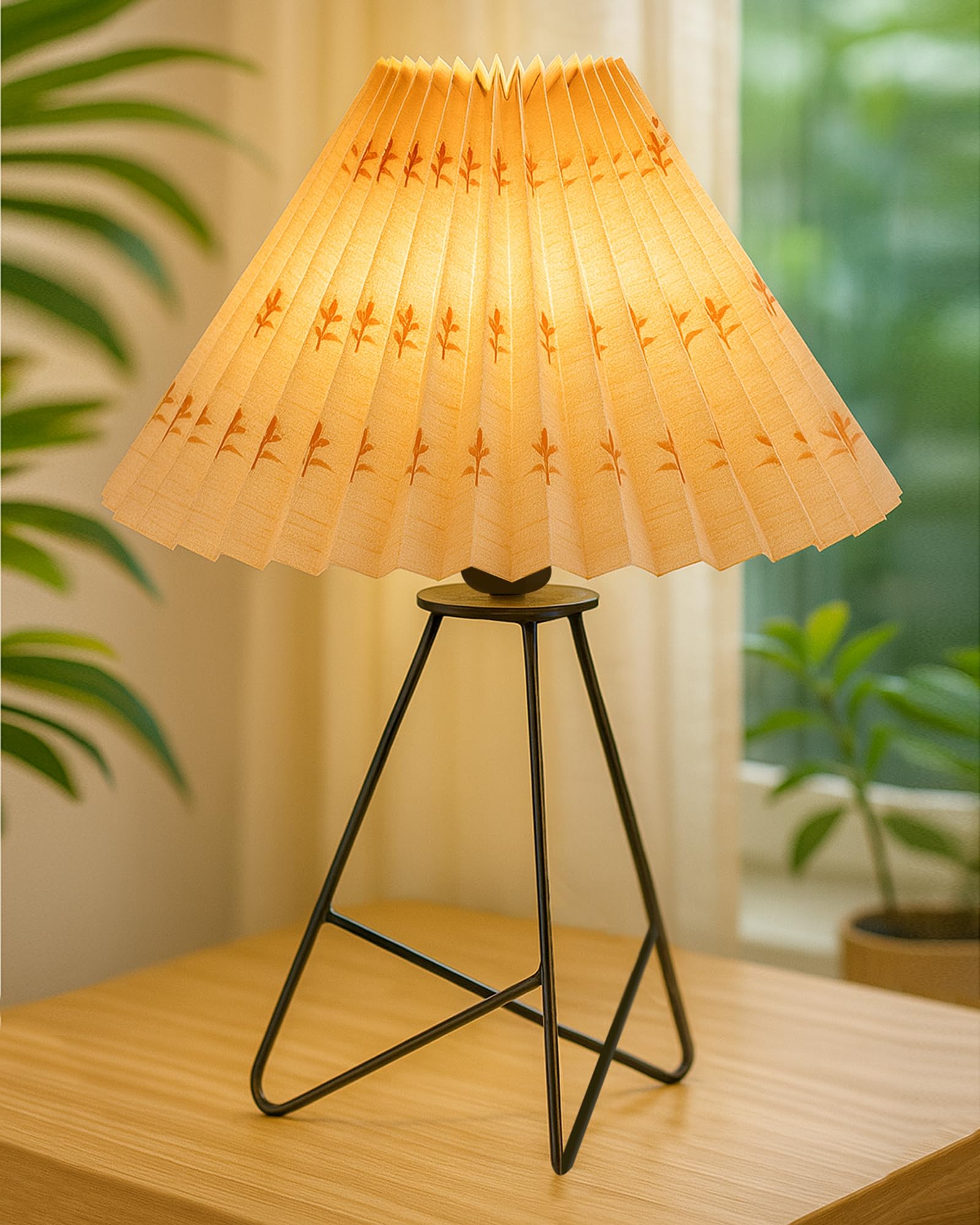 Homesake® Retro Matt Black Table Lamp, Iron Tripod Base, E27 Bulb Holder, Lamps for Bedroom, Bedside, Living Room, Study, Desk, Warm Night Lamp, Light, Pleated Fabric, (Floral Petal)
