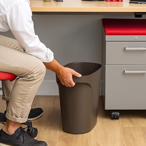 Miniatura 5 de IRIS USA - Botes de basura de plástico de 6 galones  24 cuartos de galón para el hogar, oficina, dormitorio, baño, marrón, paquete de 3