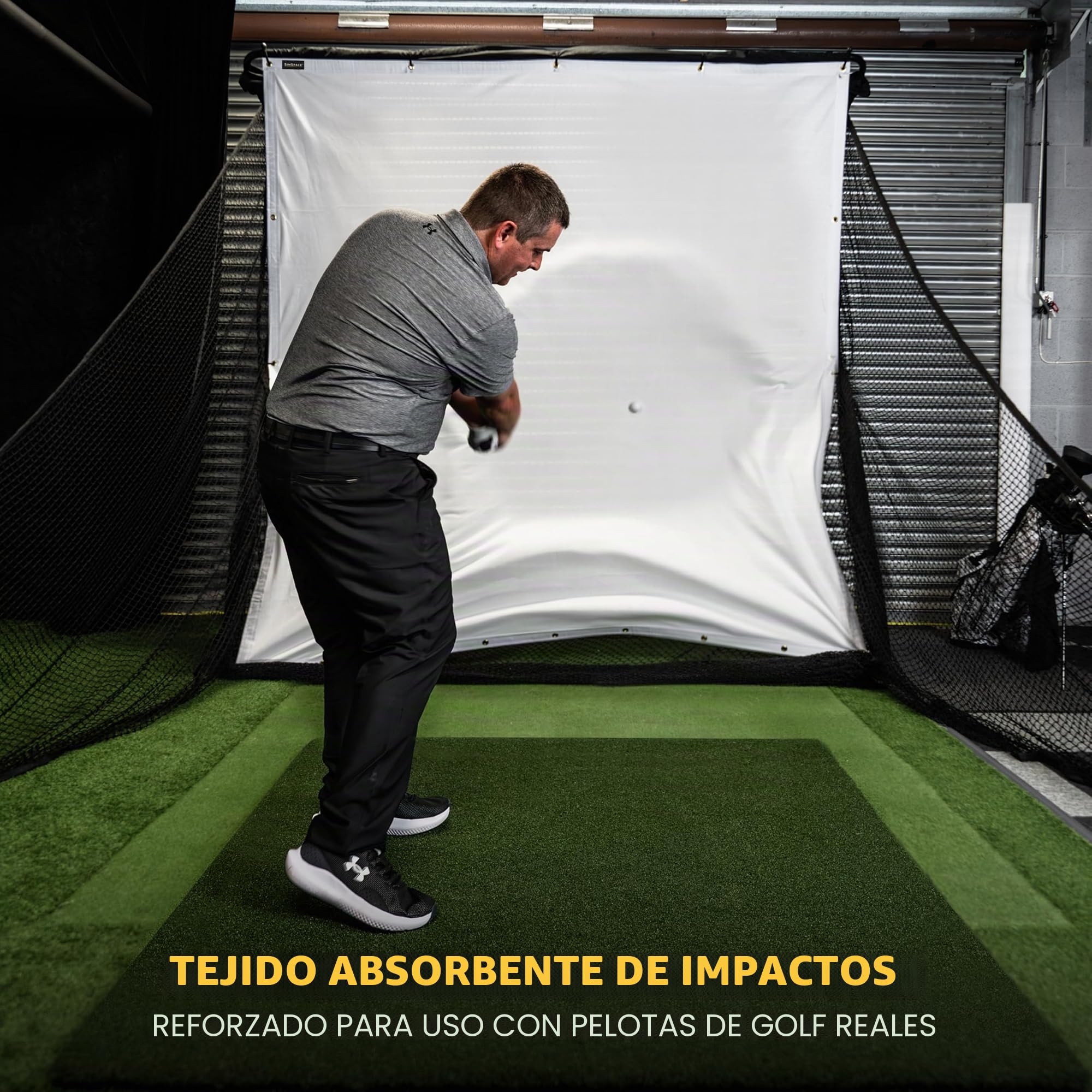SimSpace Deluxe Home - Red de conducción de 2,4 x 2,5 m, Pantalla de proyector para simulación de Golf, Compatible con Red de conducción (Red no incluida), Incluye 20 Cuerdas elásticas, Tela de