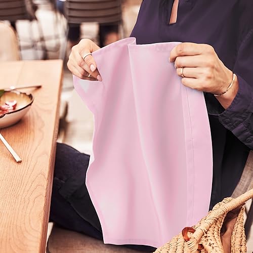 Vista 126 de Utopia Home Paquete de 24 servilletas de tela de 18 x 18 pulgadas, bordes con dobladillo 100% poliéster, lavables y reutilizables, ideales