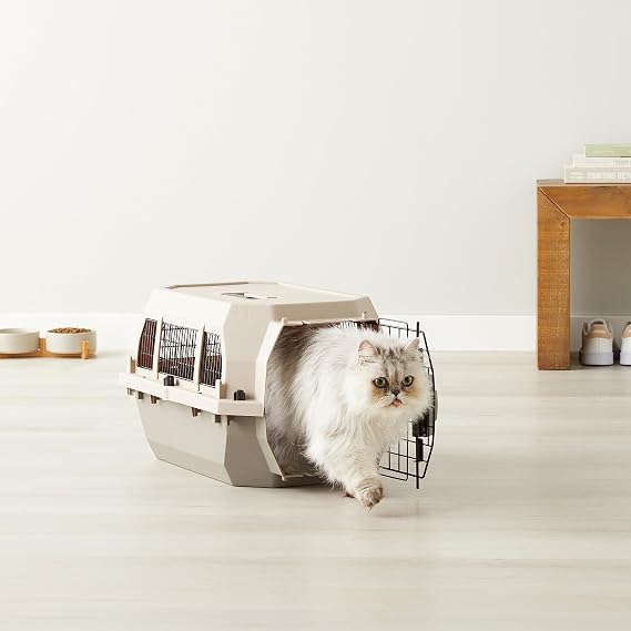 Amazon Basics Hard-Sided Dog and Cat Kennel, Single-Door Travel Pet Carrier with Metal Wire Ventilation, 23.6L x 15.7W x 13H, Beige
