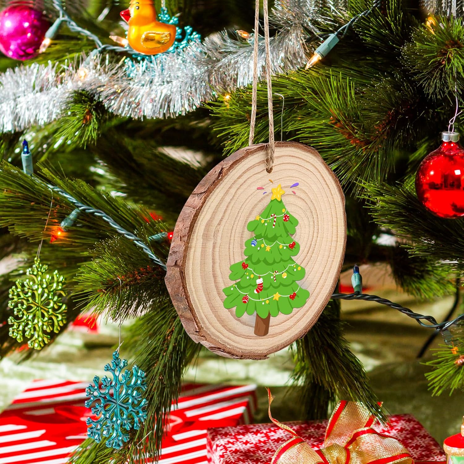 SOUJAP 100pcs 3.5-4 Inch Natural Wood Slices with Hole, 9-10cm Log Circles with Cotton Rope Jute Rope, Round Wooden Log Slice Discs for DIY Arts, Crafts