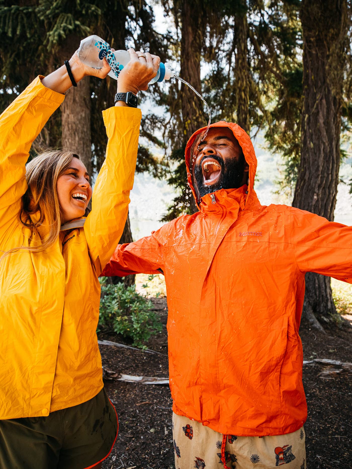 Marmot Wodoodporna kurtka przeciwdeszczowa, oddychający płaszcz przeciwdeszczowy z kapturem, lekka wiatrówka hardshell na wędrówki Mężczyźni Precip Eco Jacket S22