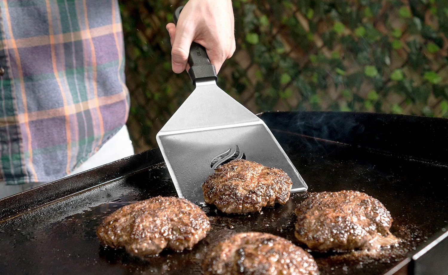 Blackstone 5024 Professional Hamburger Tool Kit with Stainless Steel Metal Burger Patty Press, Spice Dredge Shaker  Burger Spatula BBQ Grilling Accessories, Black Blackstone 5024 Professional Hamburger Tool Kit with Stainless Steel Metal Burger Patty Press, Spice Dredge Shaker  Burger Spatula BBQ Grilling Accessories, Black