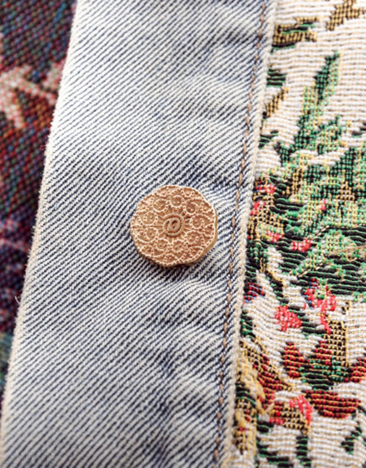 Kedera Women's Jacquard Denim Jacket Long Sleeve Peter Pan Collar Floral Crop Jean Jackets Button Down Denim Shacket - Image 5