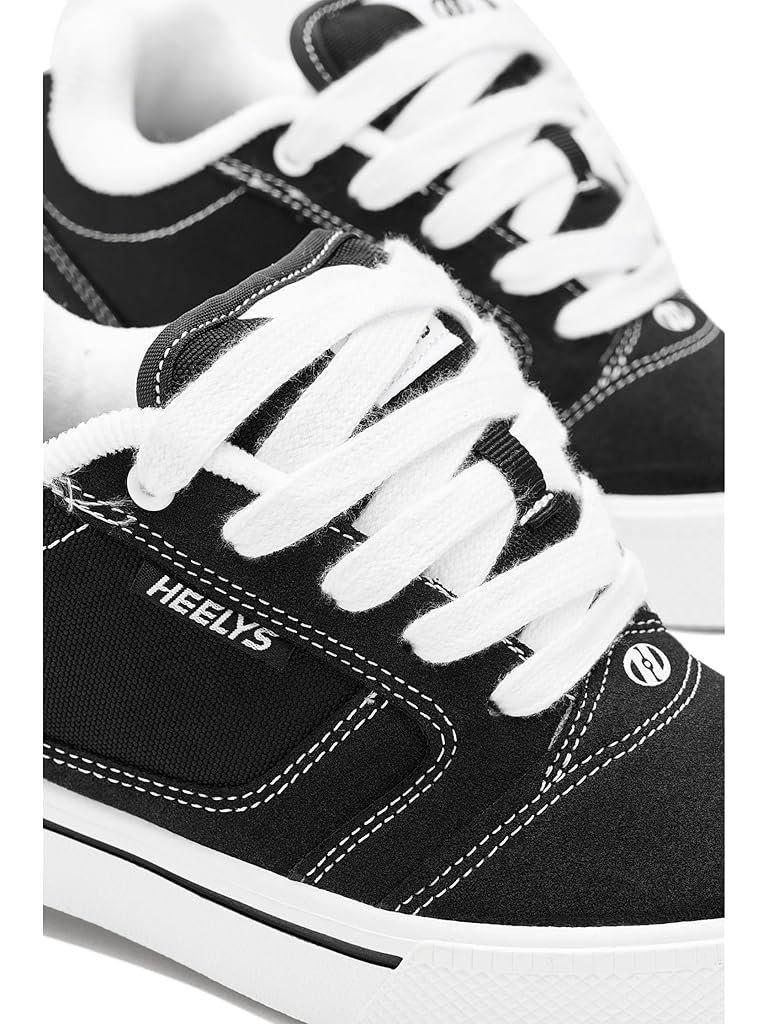 Gray Heelys Pro 25 (Little Kid/Big Kid/Adult)