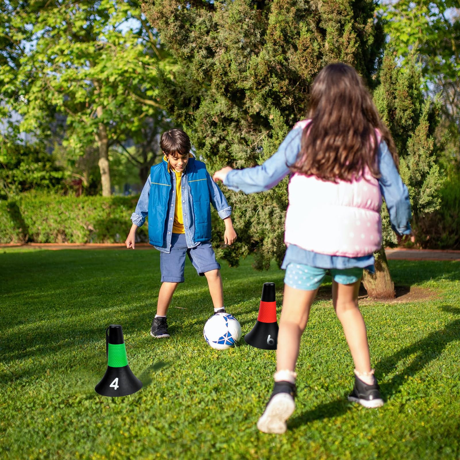 BESPORTBLE Cônes de Balisage de Barils pour Entraînement Football, 10pcs Légers et Portables en PE, pour Obstacles de Marqueur et Coupe du Monde