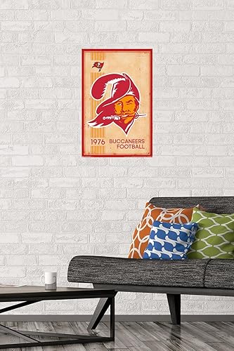 Miniatura 2 de Trends International NFL Tampa Bay Buccaneers - Póster de pared con logotipo retro 14, 14.725 x 22.375 pulgadas, versión prémium sin marco Versión