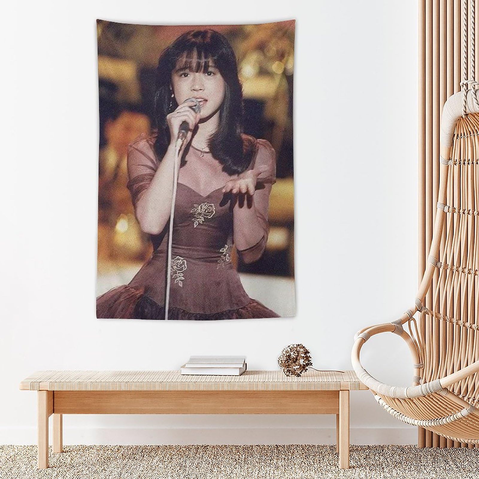 Amazon.co.jp: [Lisianthus] 中森明菜 タペストリー ポスター 壁