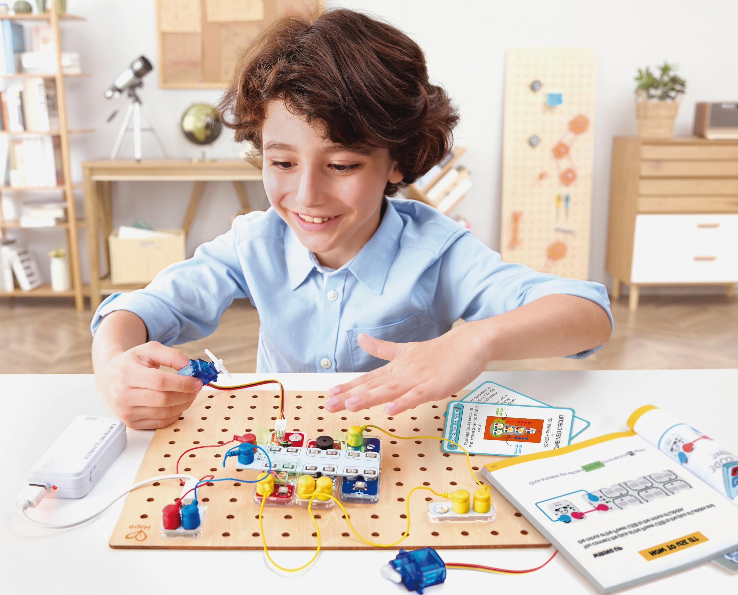 Hape Labbox Elektrobaukasten Kinder Pro, Laser Sensor, ab 8 Jahren