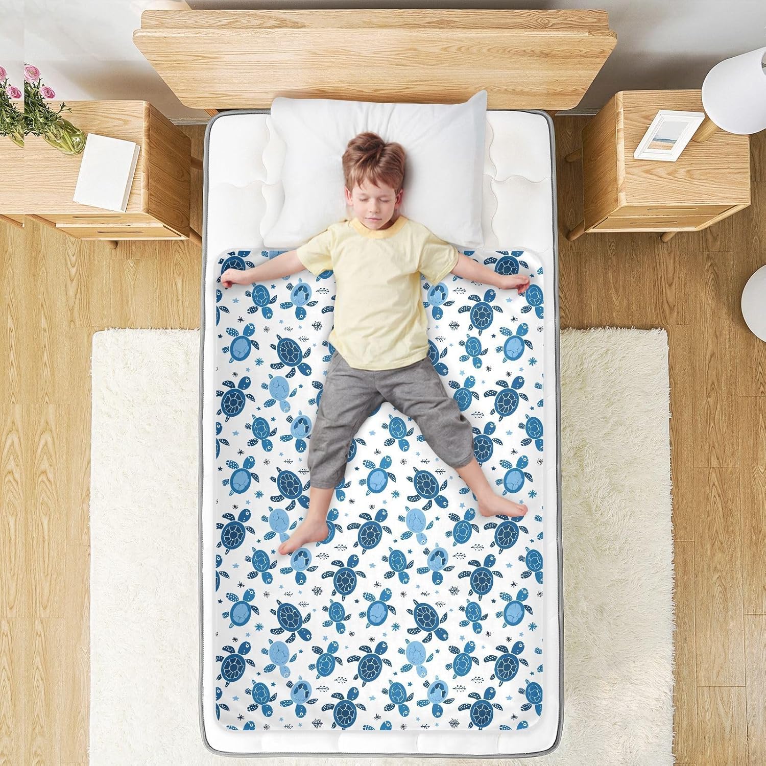 Blue Turtles Extra Large Resuable Training Pee Pads for Kids Waterproof Washable Bed Pad Anti-Lip Toddler Bedding Products for Kids Bedwetting , 52" L x 34" W
