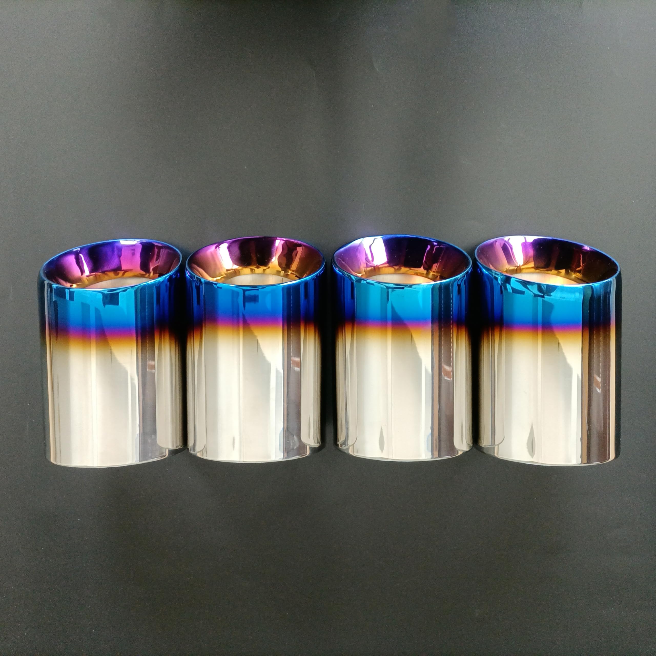 BMW M2 M3 M4 F87 F80 F82 F83マフラーカッター テールパイプ デュアル出し ステンレス 製 選べる2色