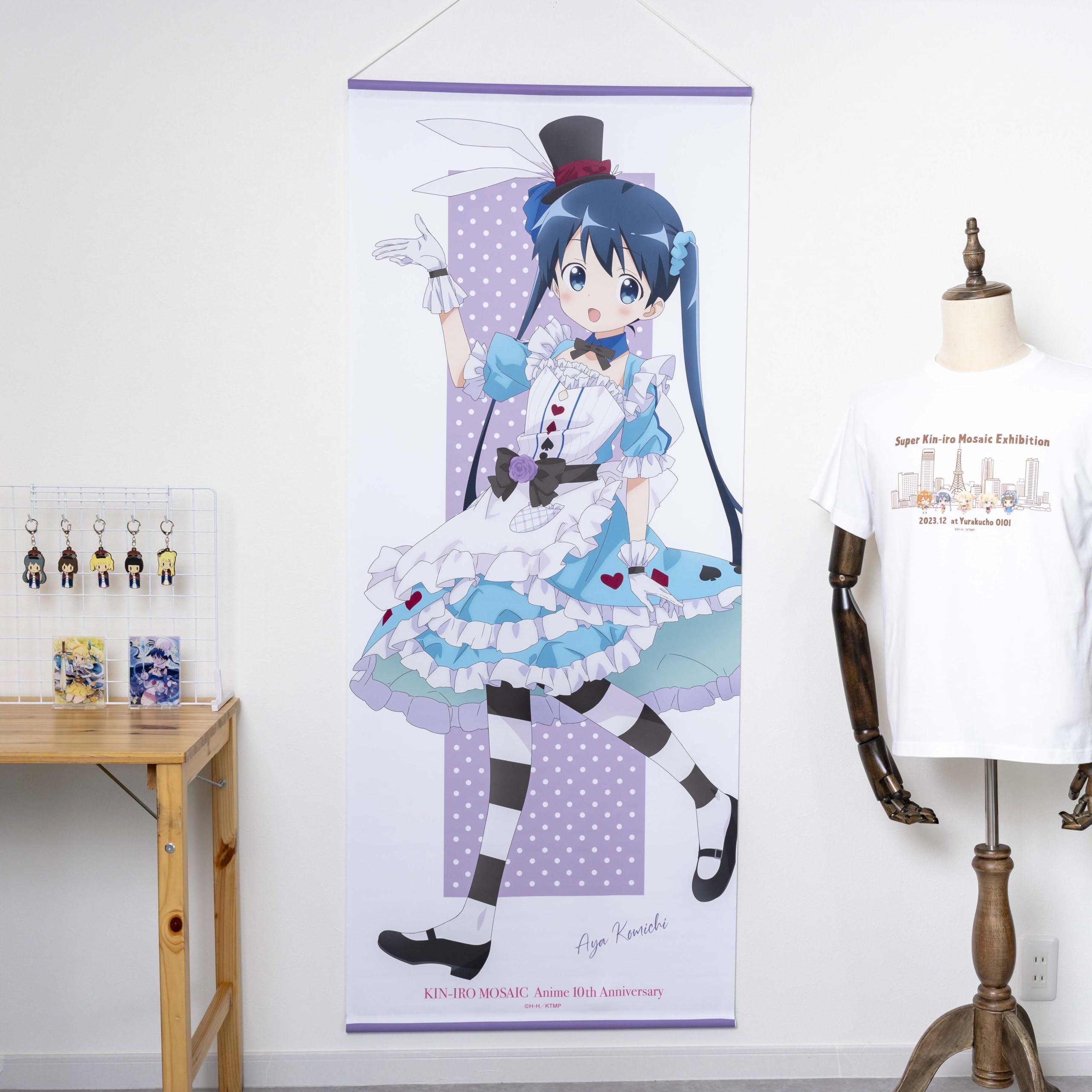 Amazon.co.jp: 【きんいろモザイク】10th記念等身大タペストリー