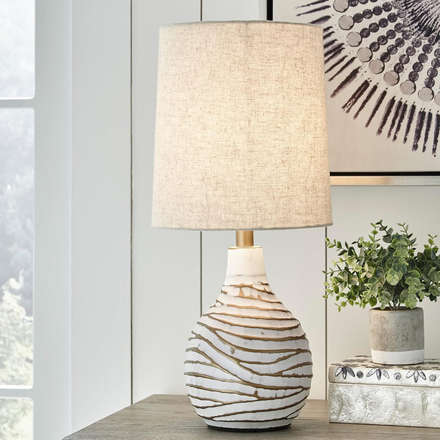Signature Design by Ashley Aleela Flam 22.25" Textured Linear Design Table Lamp, White & Gold