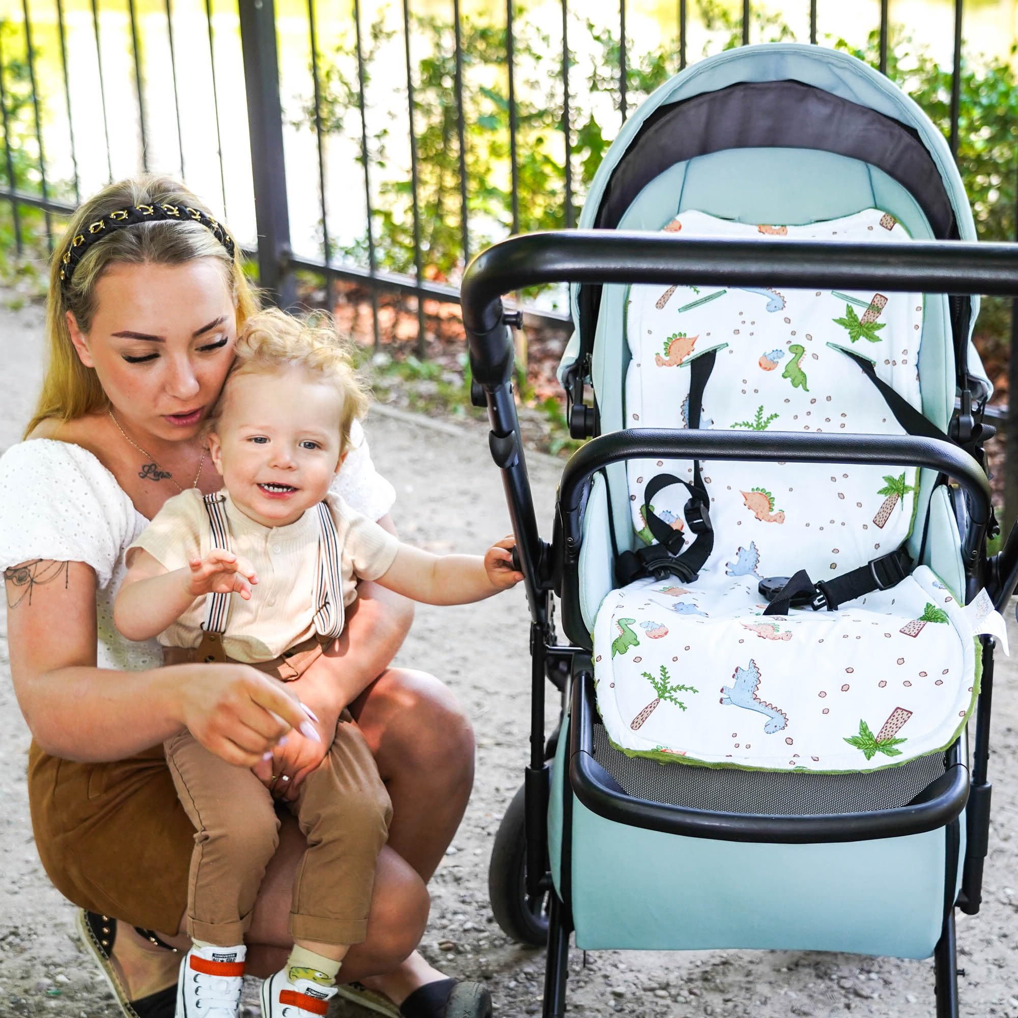 Colchoneta silla paseo universal - Cojín reductor Ideal para carrito bebe funda asiento cómoda y protectora para mayor confort del bebé Minky Dinosaurio verde