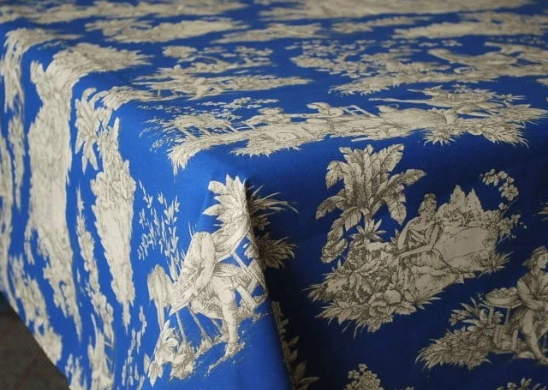 Le Cluny, Villandry Blue French Toile Coated Cotton Tablecloth, 100 Percent Cotton, 70 Inch Round